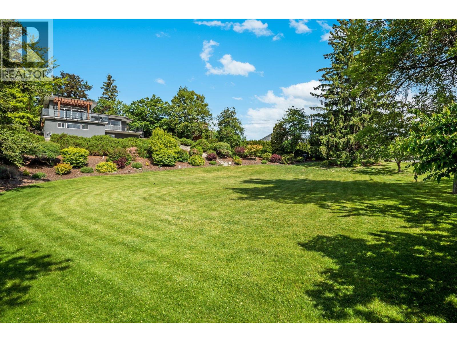 220 West Bench Drive, Penticton