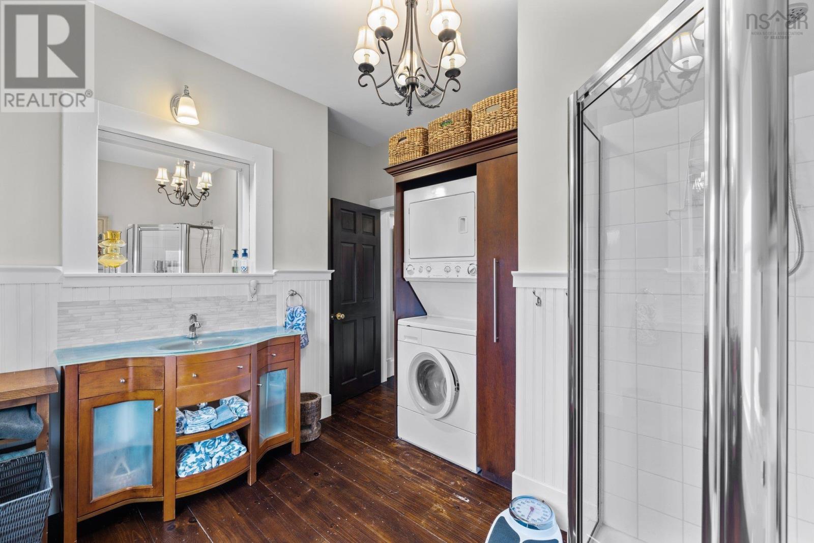 Property 12 of 13 of 123 Duke Street