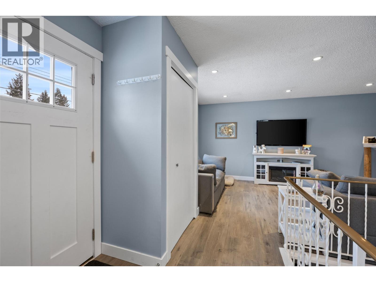 453 ROBIN Drive, Barriere