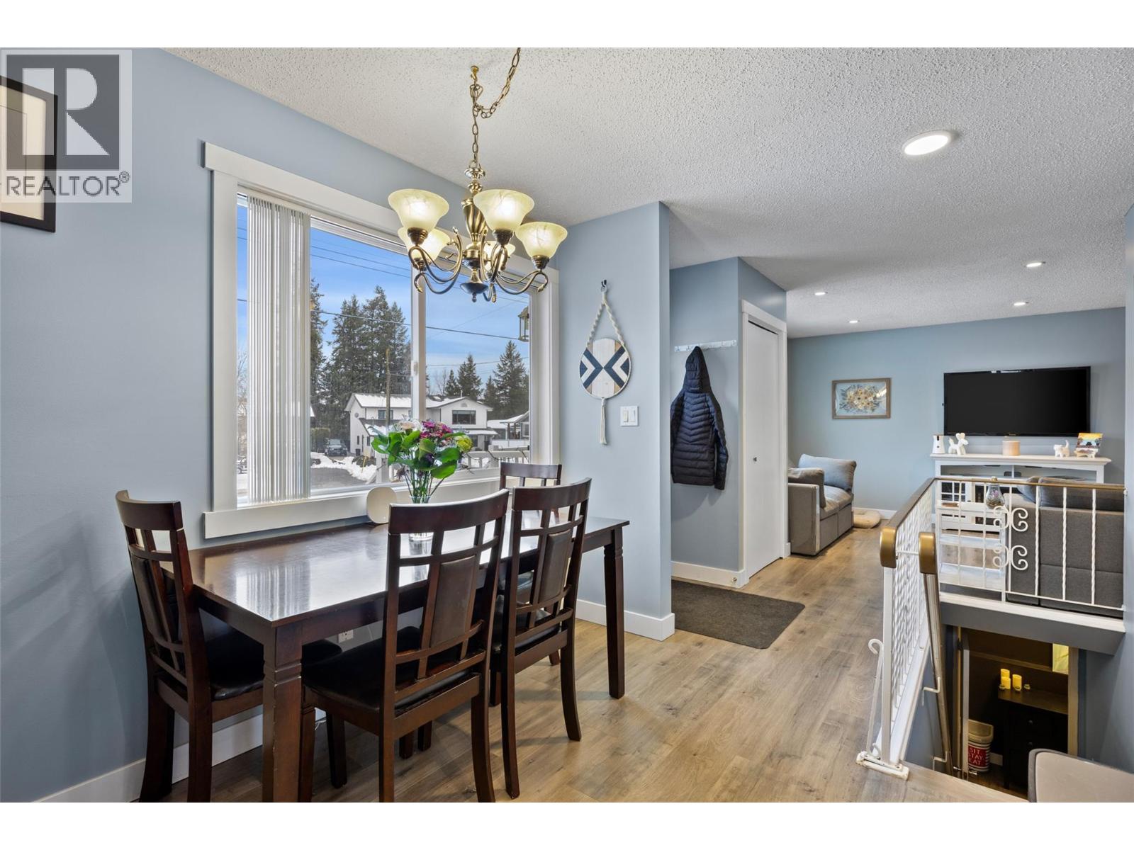 453 ROBIN Drive, Barriere