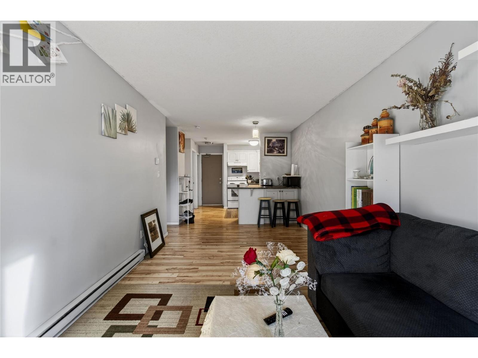 #215 3304 35th Avenue - 14