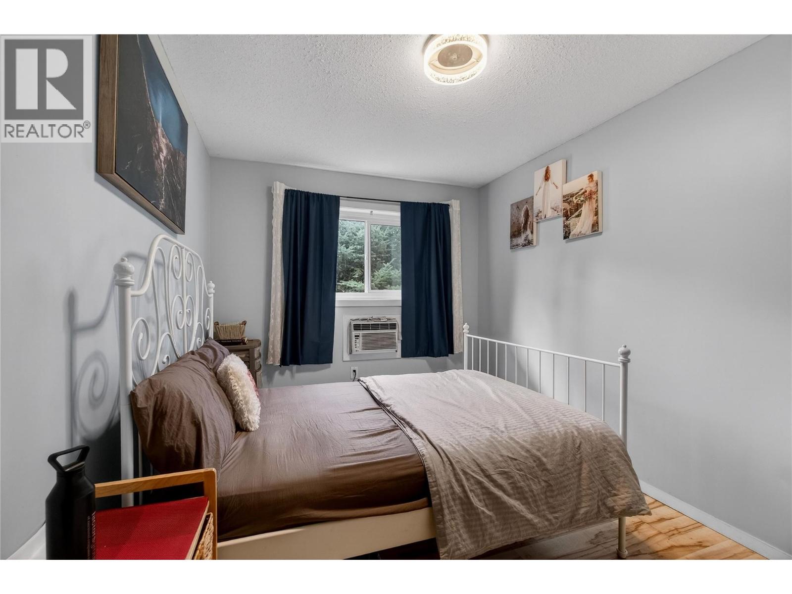 #215 3304 35th Avenue - 16