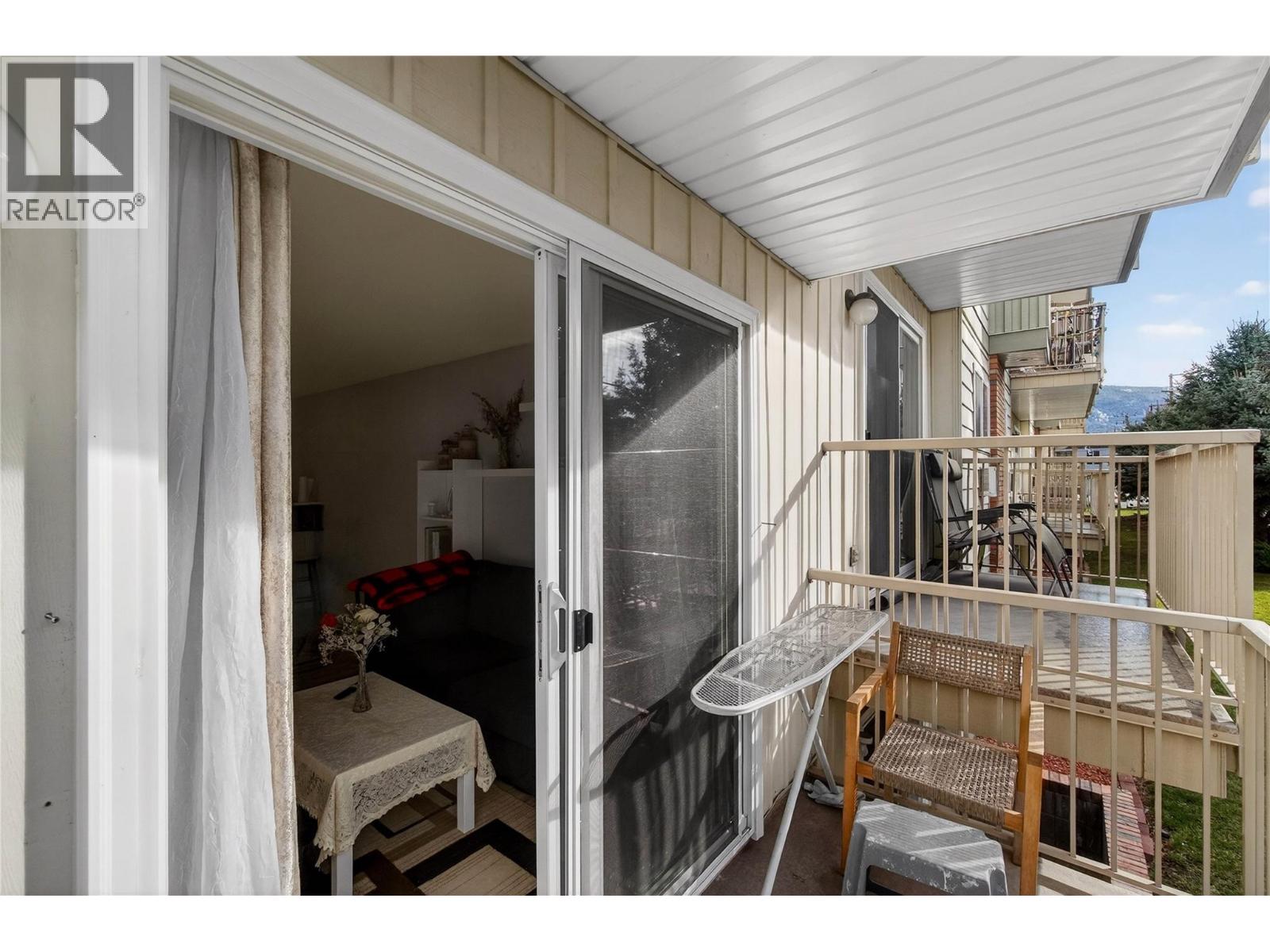 #215 3304 35th Avenue - 23
