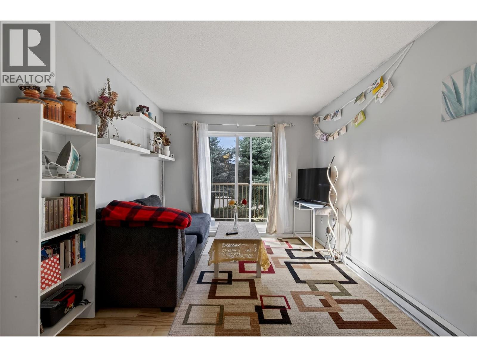 #215 3304 35th Avenue - 4