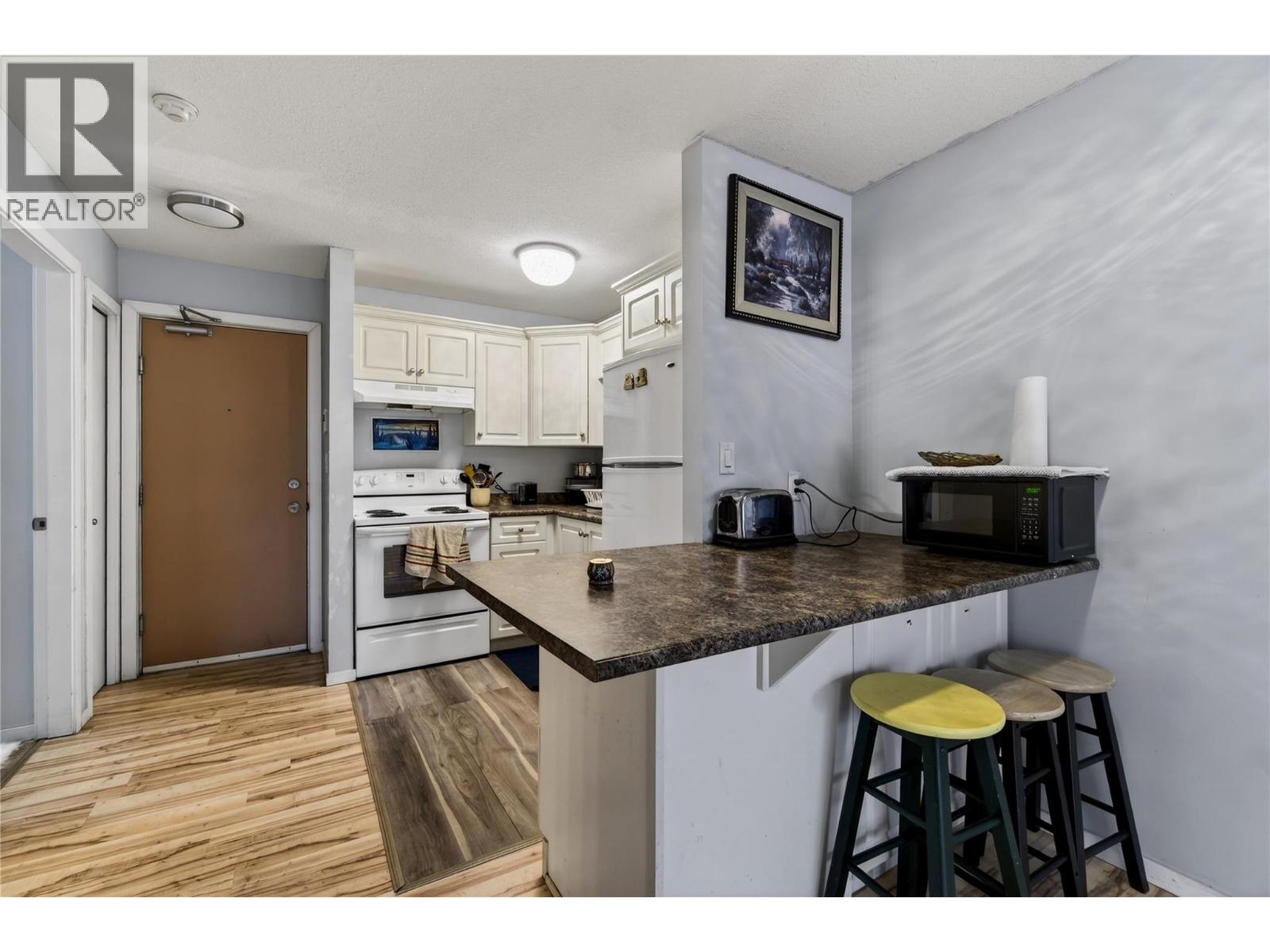 #215 3304 35th Avenue - 6