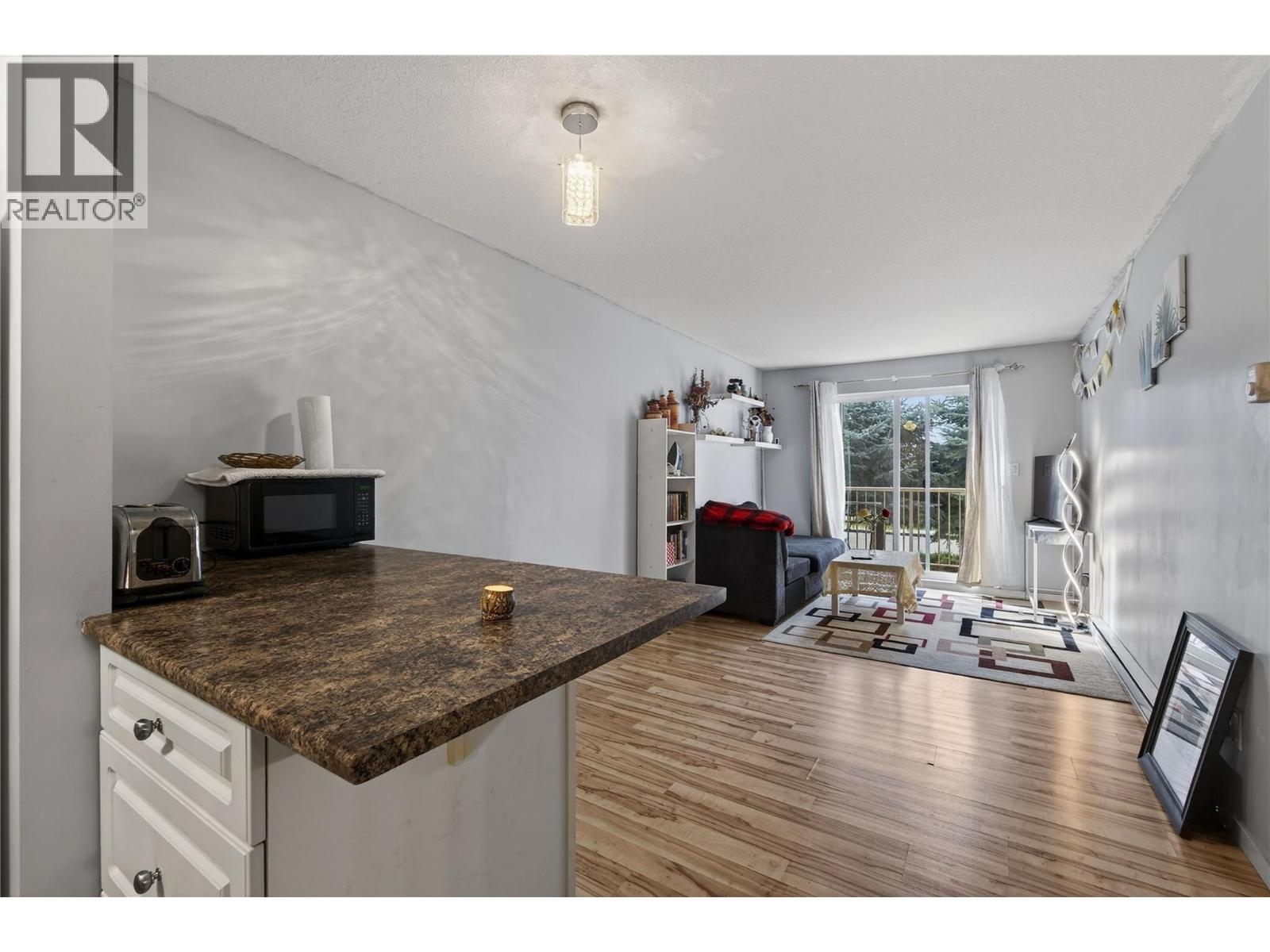 #215 3304 35th Avenue - 8