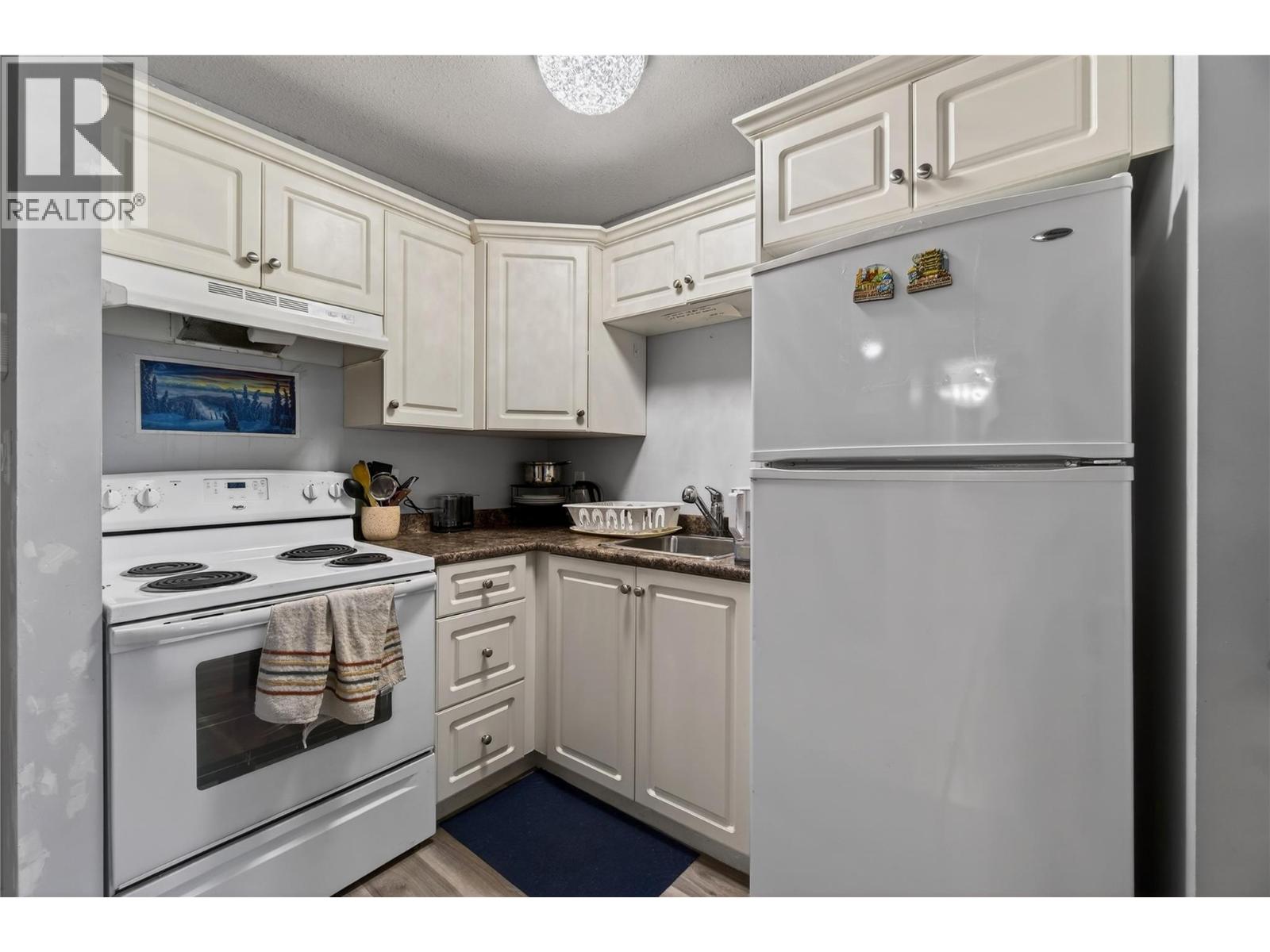 #215 3304 35th Avenue - 9