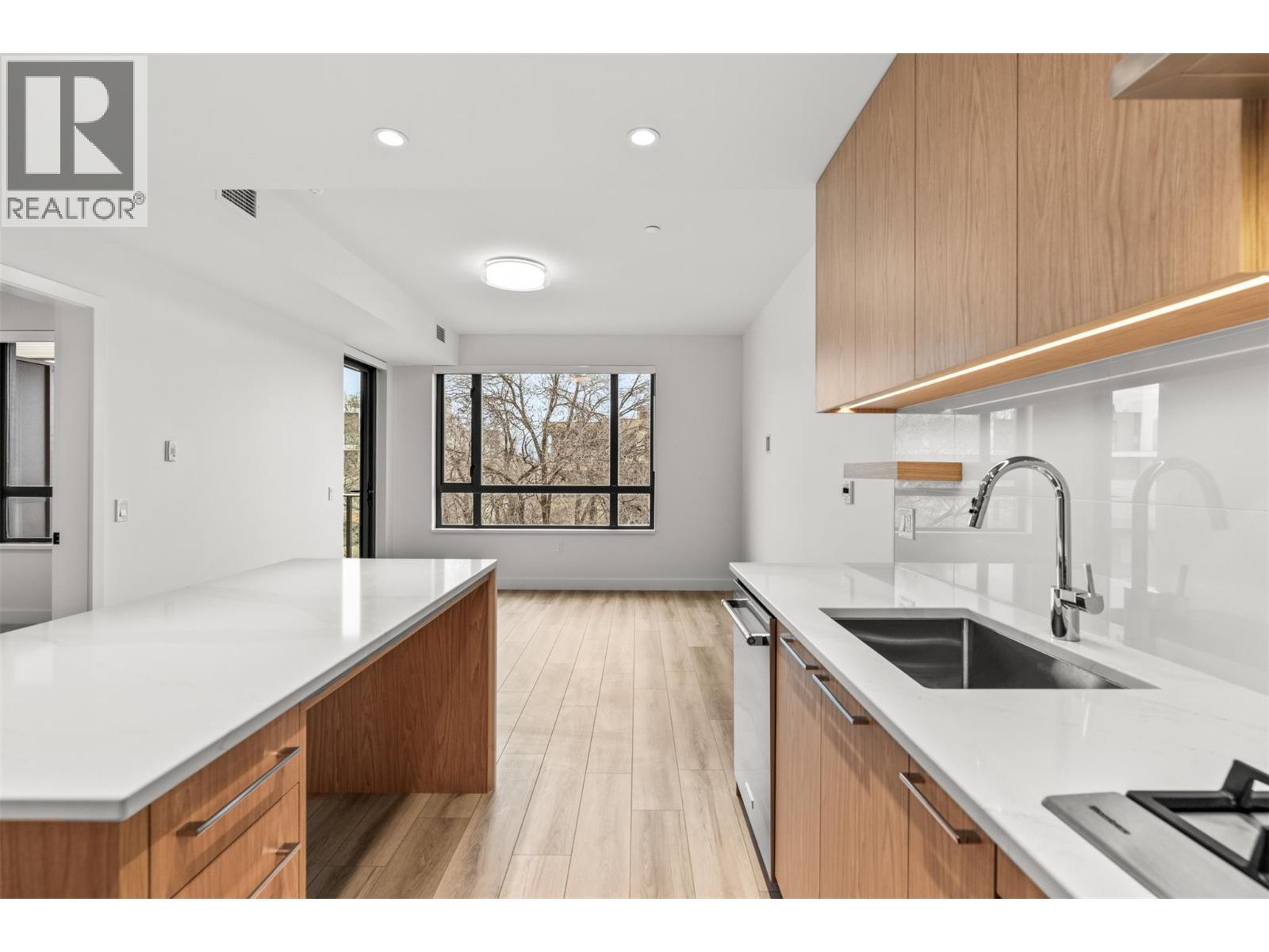 308 3051 Abbott Street, Kelowna