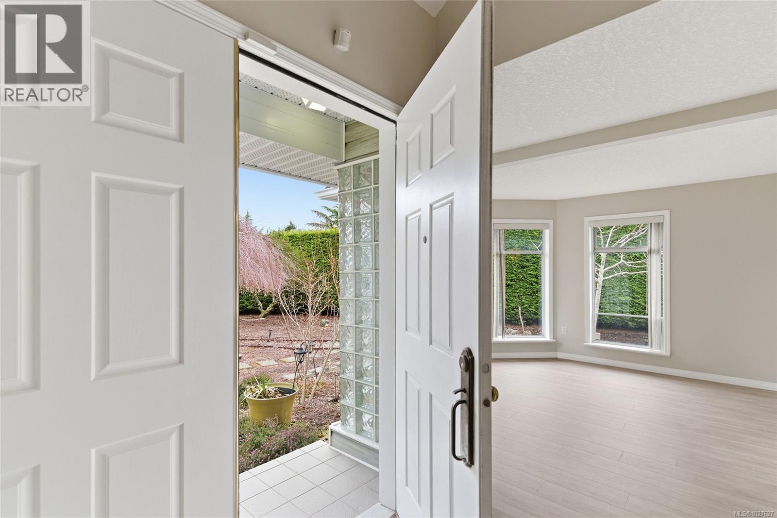 576 Dalmatian Dr, Parksville