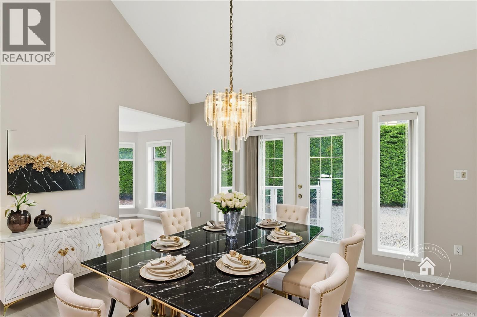 576 Dalmatian Dr, Parksville