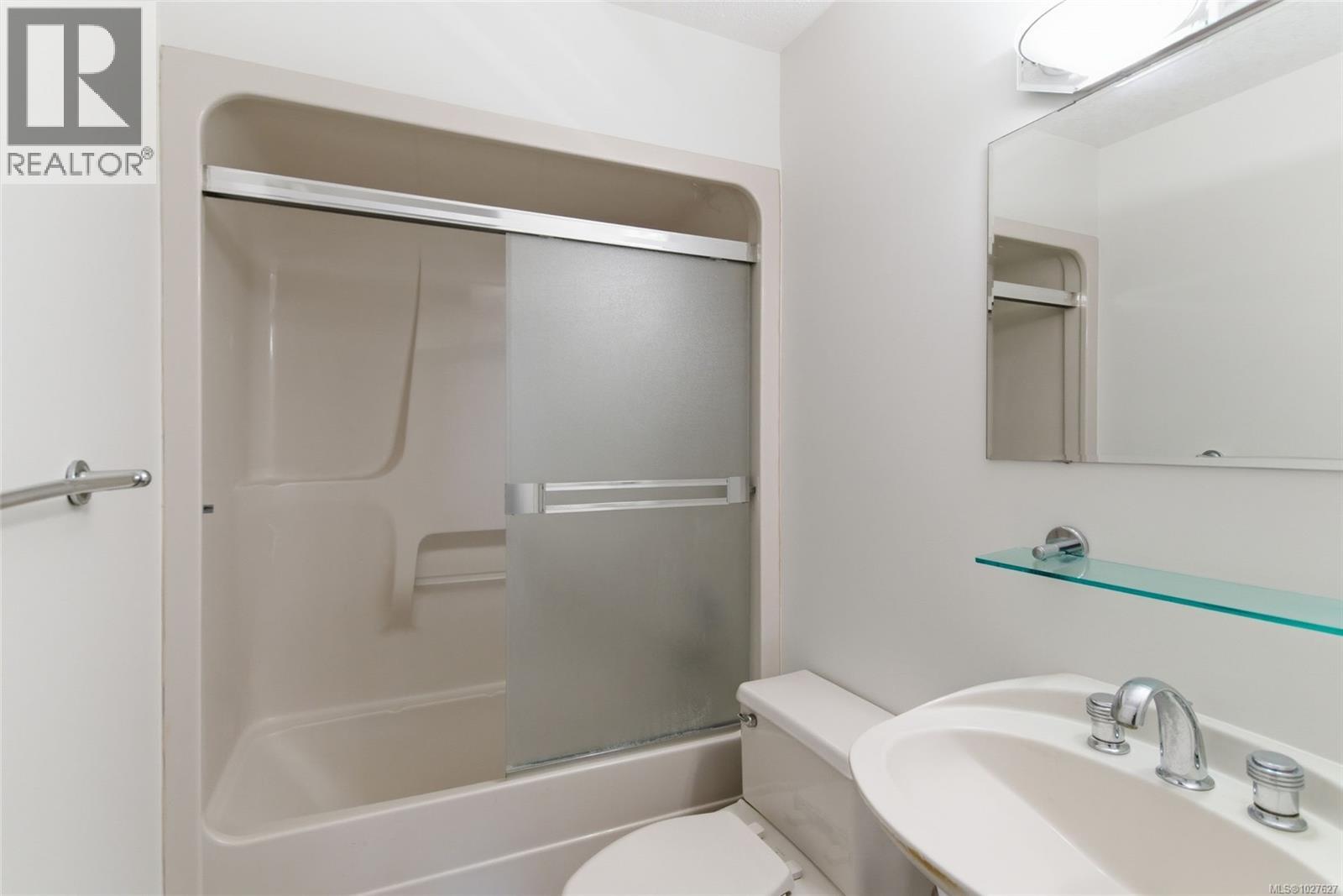 576 Dalmatian Dr, Parksville