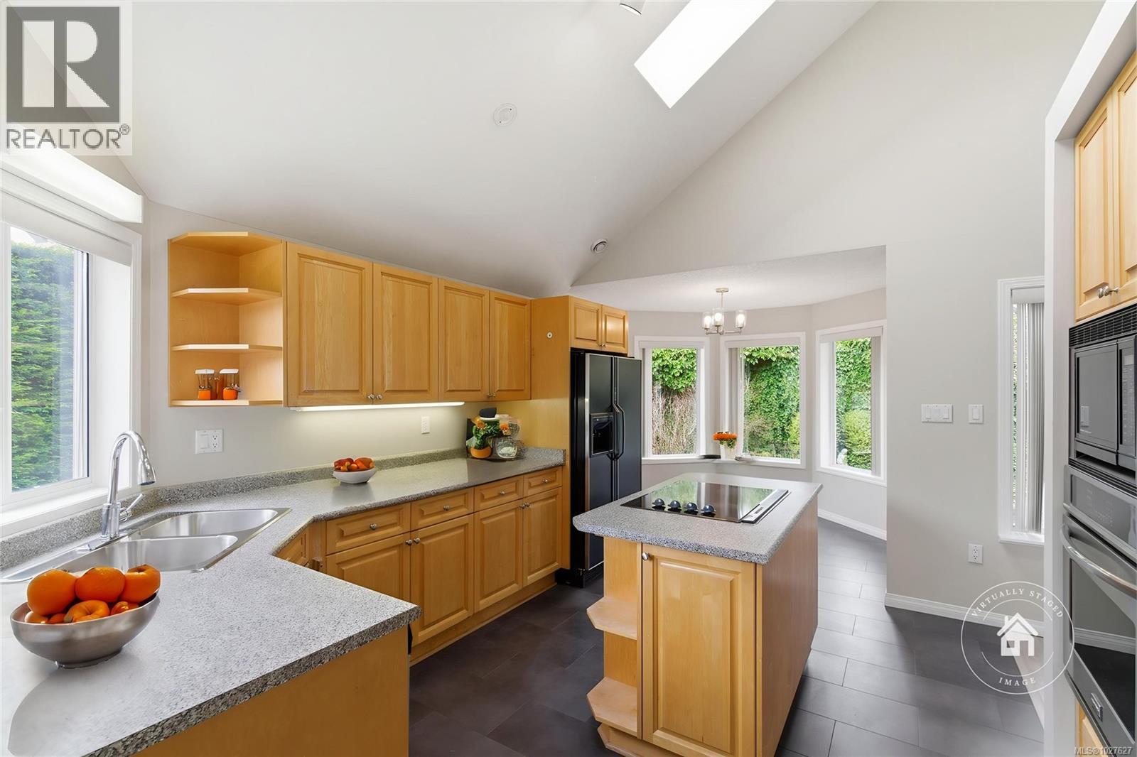 576 Dalmatian Dr, Parksville