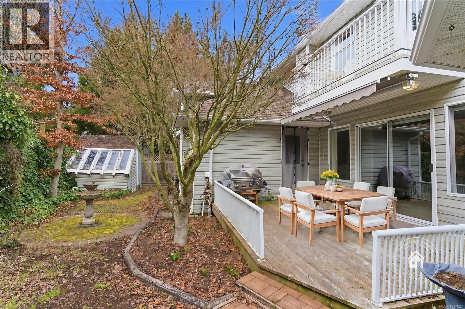 576 Dalmatian Dr, Parksville