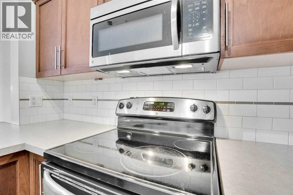 Single Family House for Sale in   Royal Oak Plaza NW Royal Oak Calgary 