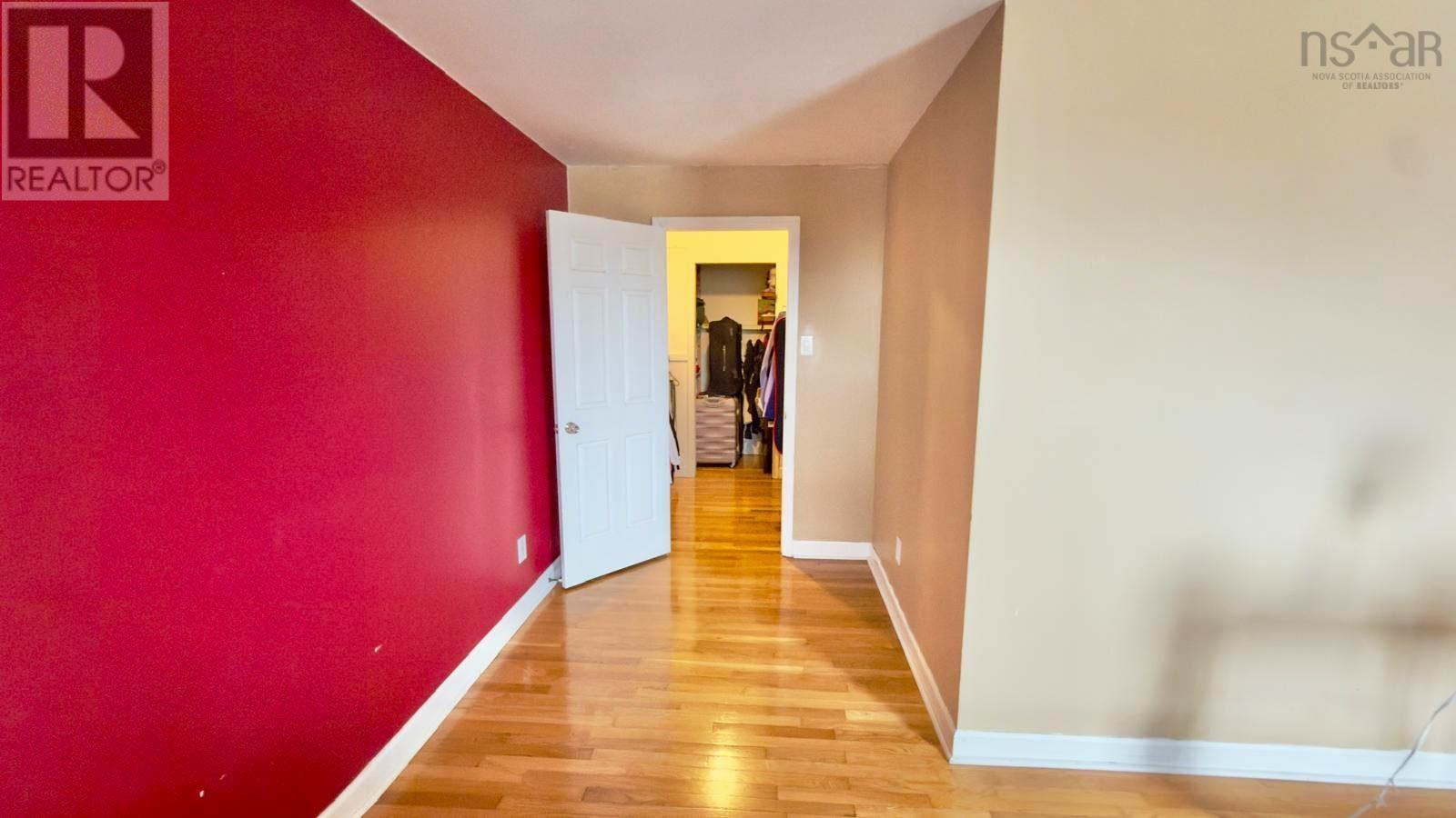 Property 1 of 17 of 201 248 Ross Street