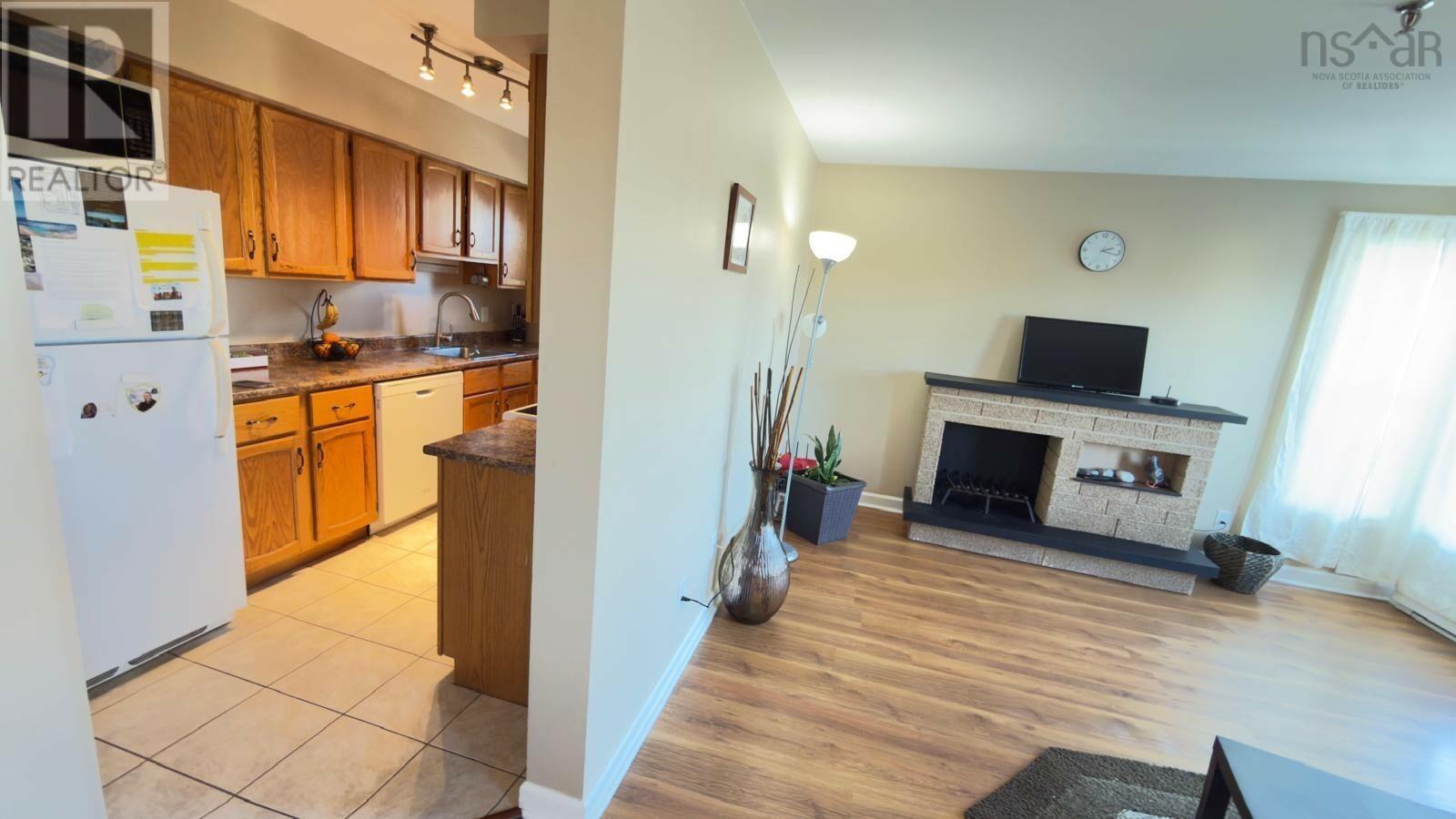 Property 15 of 17 of 201 248 Ross Street