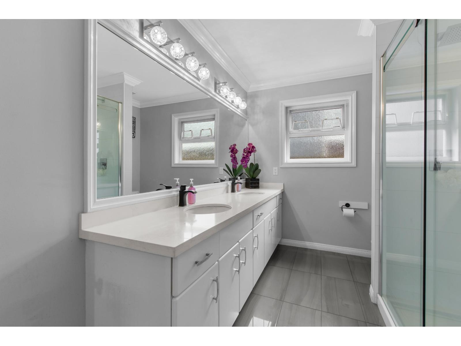 1170 DOLPHIN STREET, White Rock