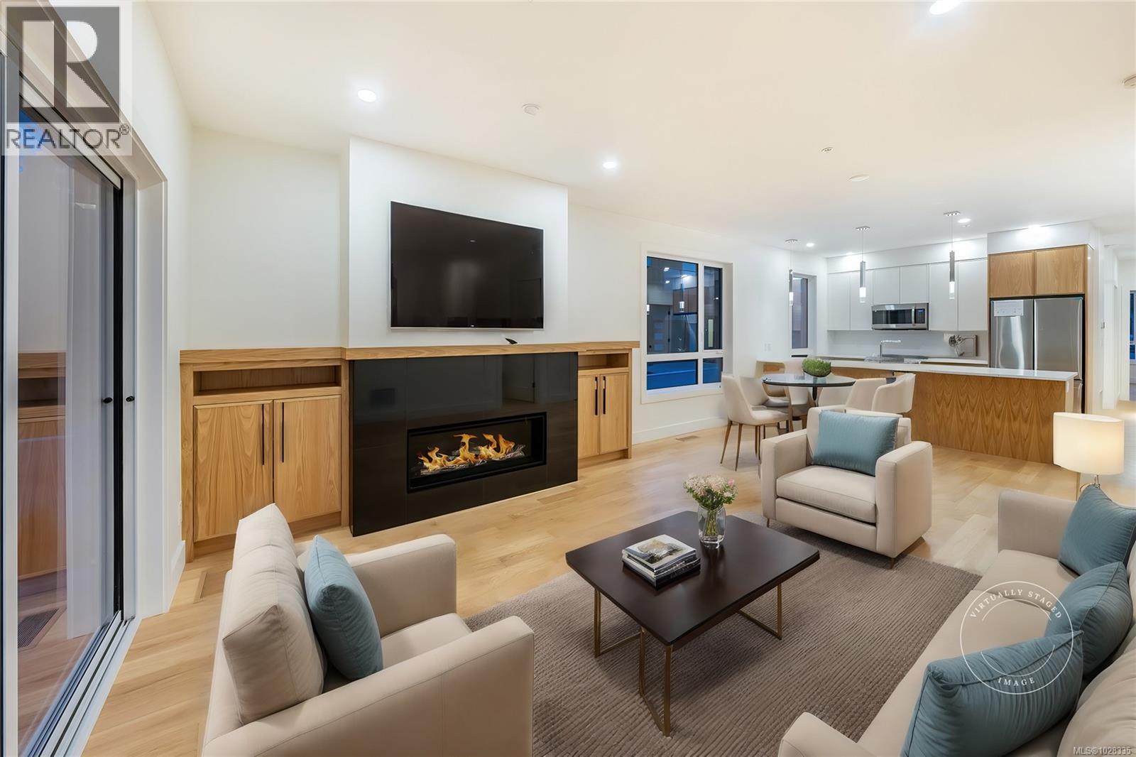 #116 463 HIRST AVE - 4