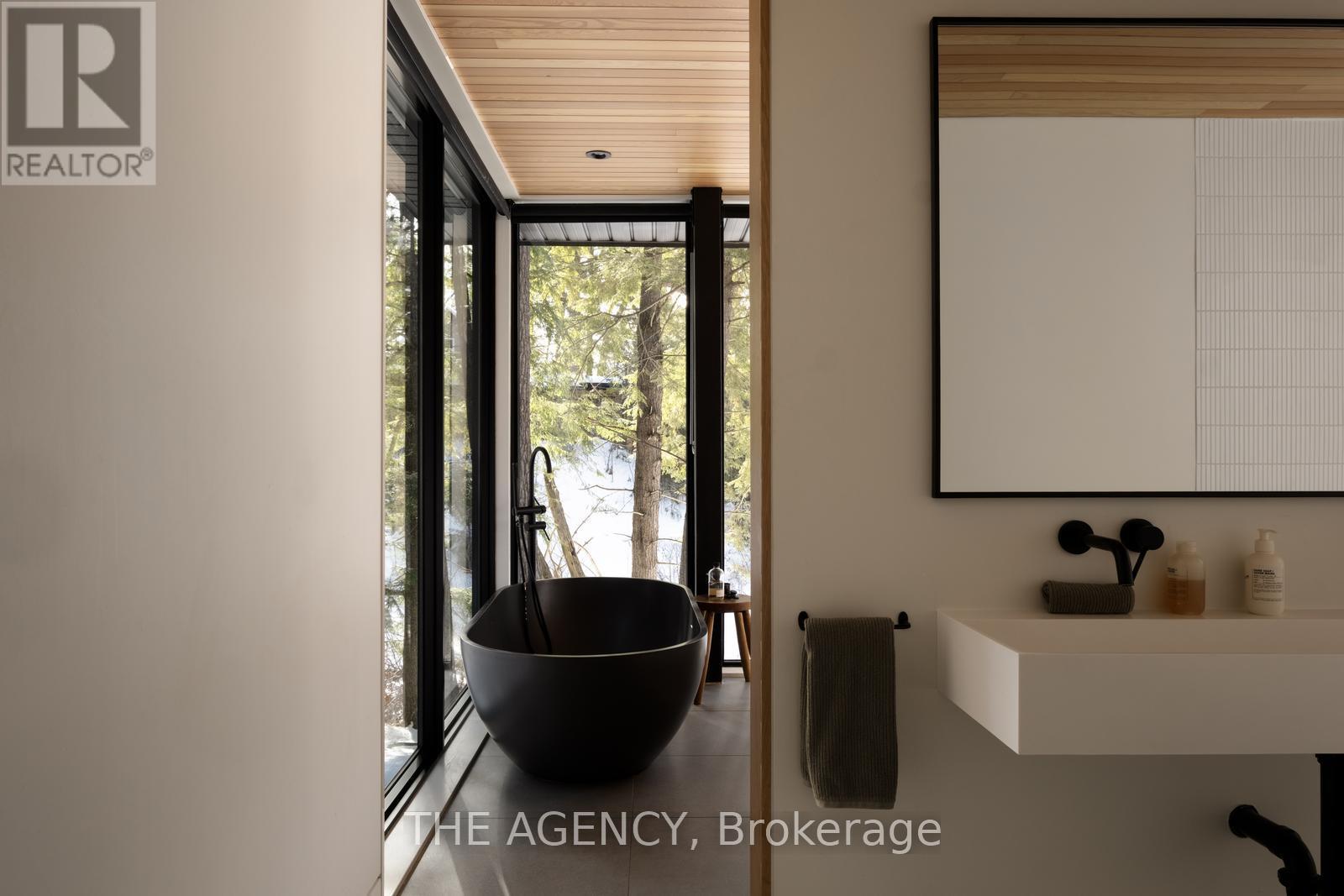 116 NEVISON DRIVE - 21
