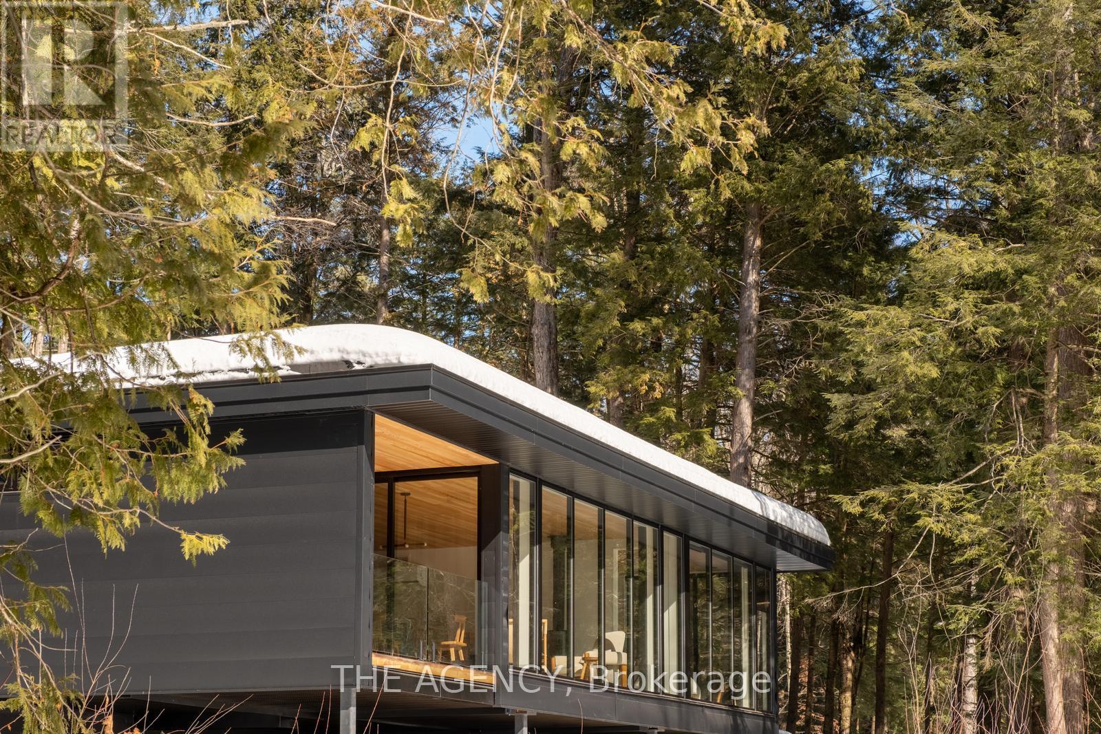 116 NEVISON DRIVE - 33