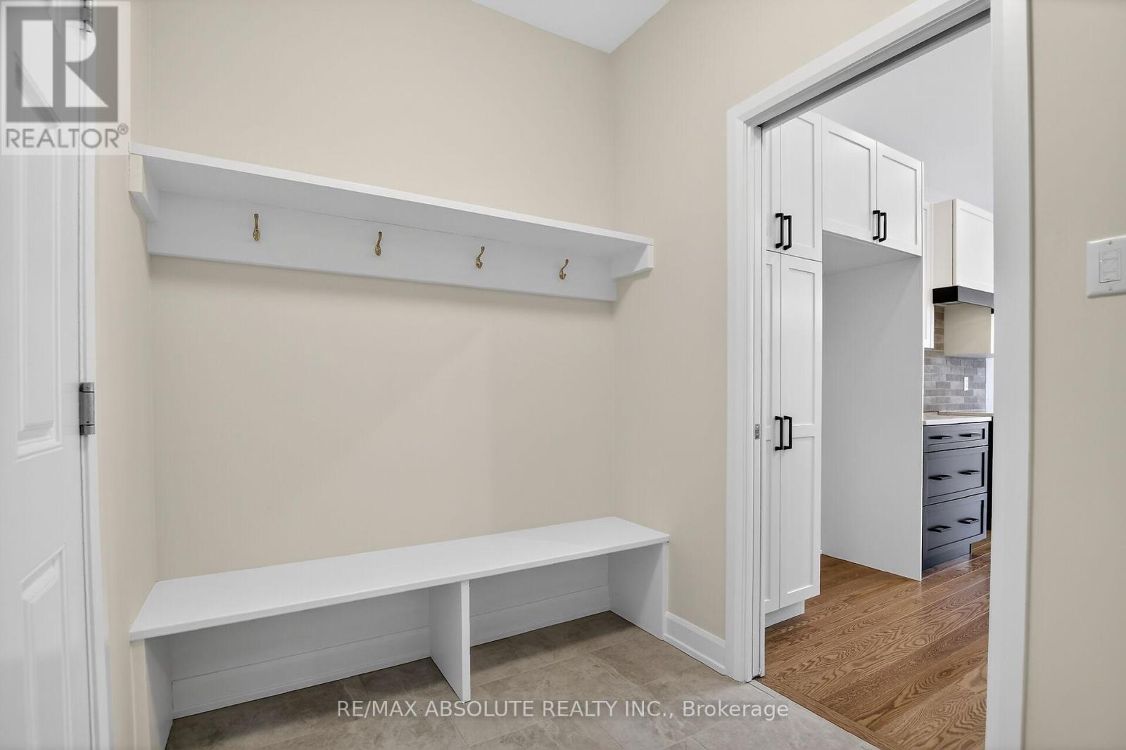 379 EQUINELLE DRIVE — photo 21