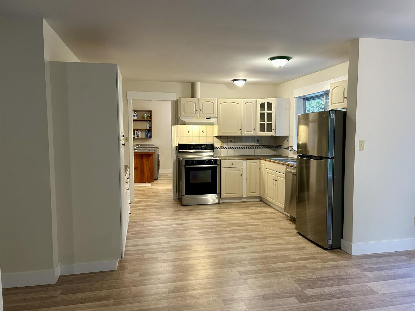 9232 FARRINGTON STREET, Mission