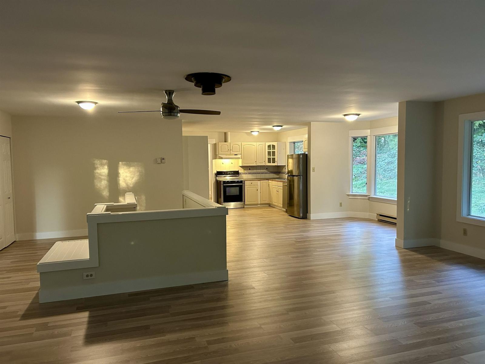 9232 FARRINGTON STREET, Mission