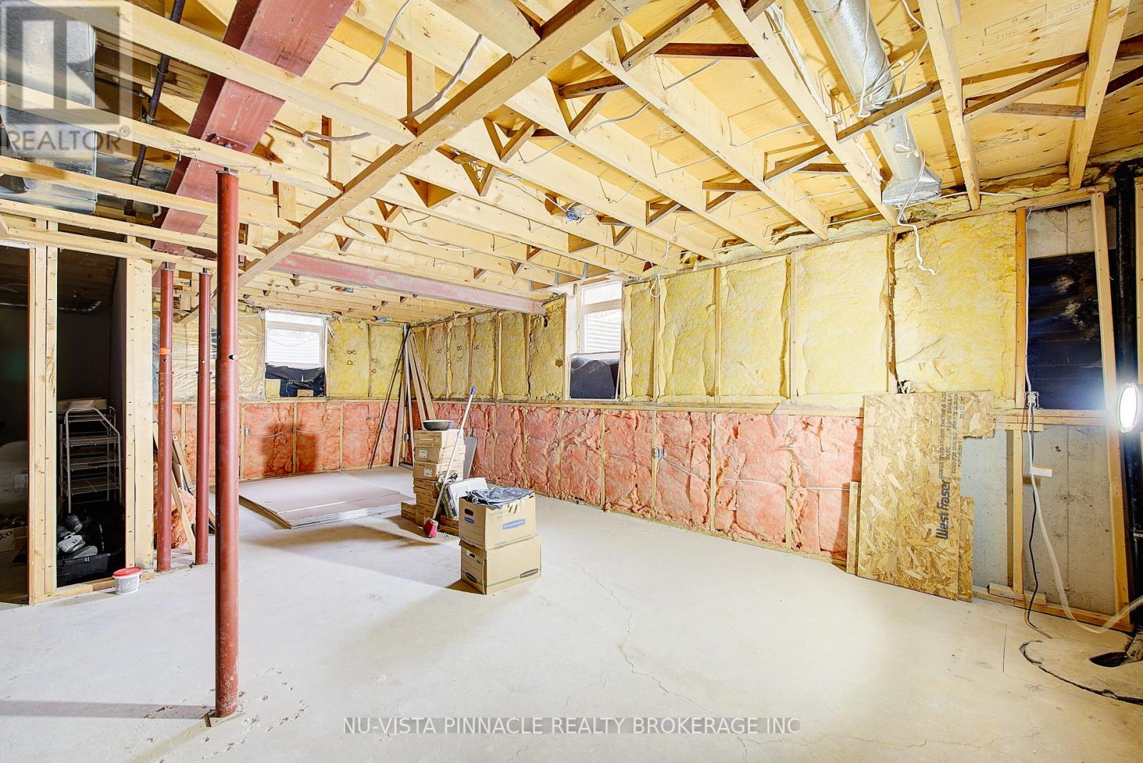 200 CONWAY COURT — photo 33