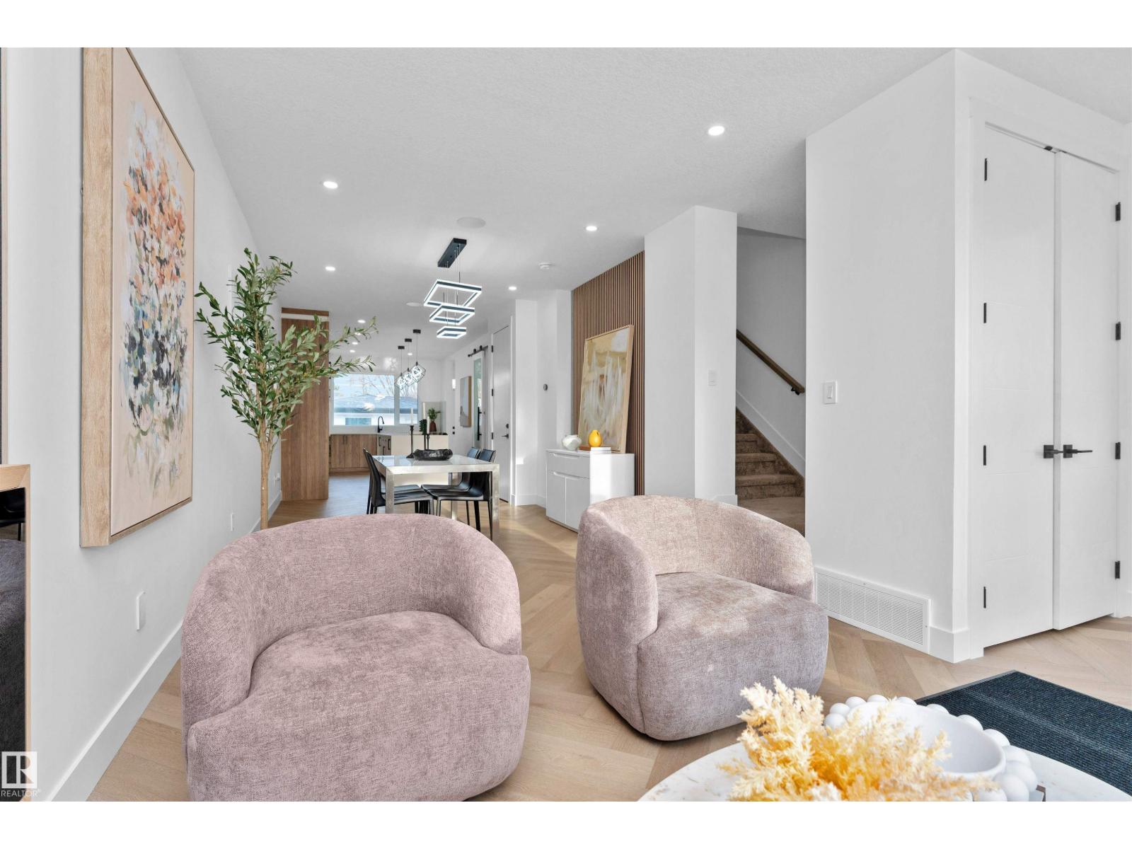 9624 86 ST NW, Edmonton