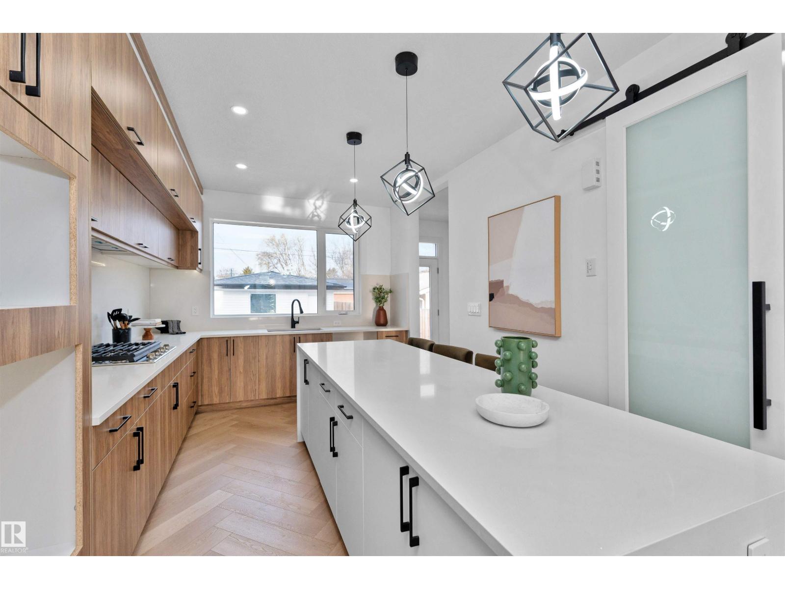 9624 86 ST NW, Edmonton