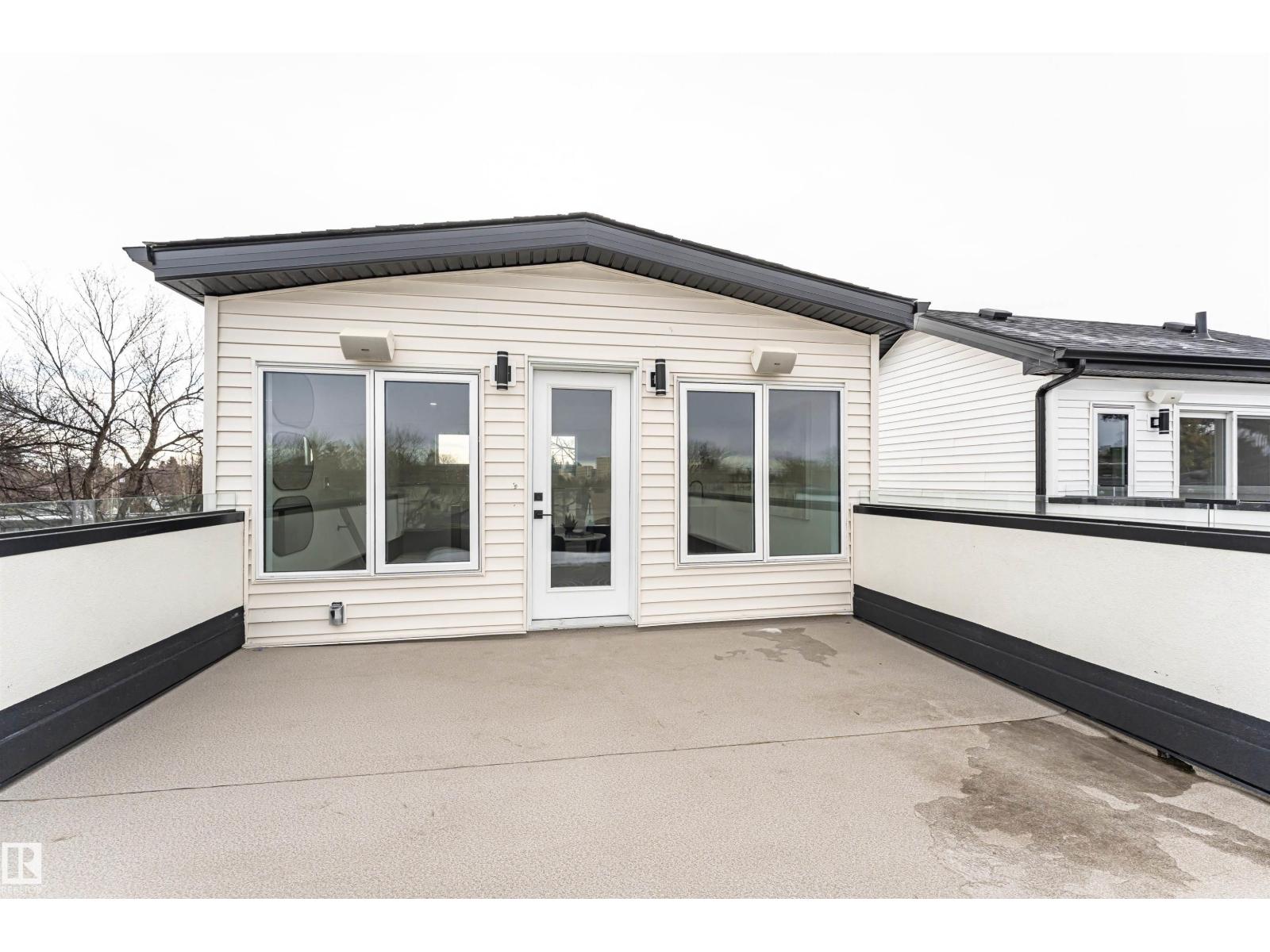 9624 86 ST NW, Edmonton