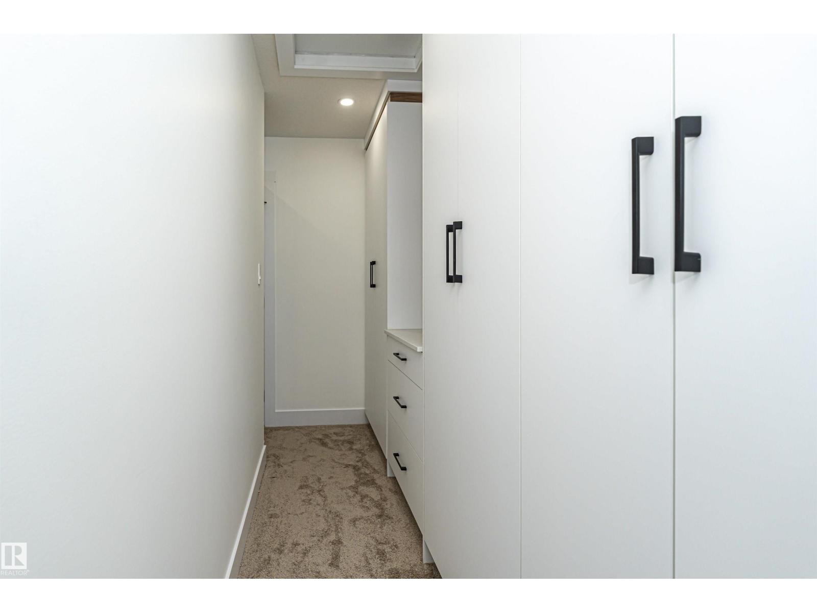 9624 86 ST NW, Edmonton