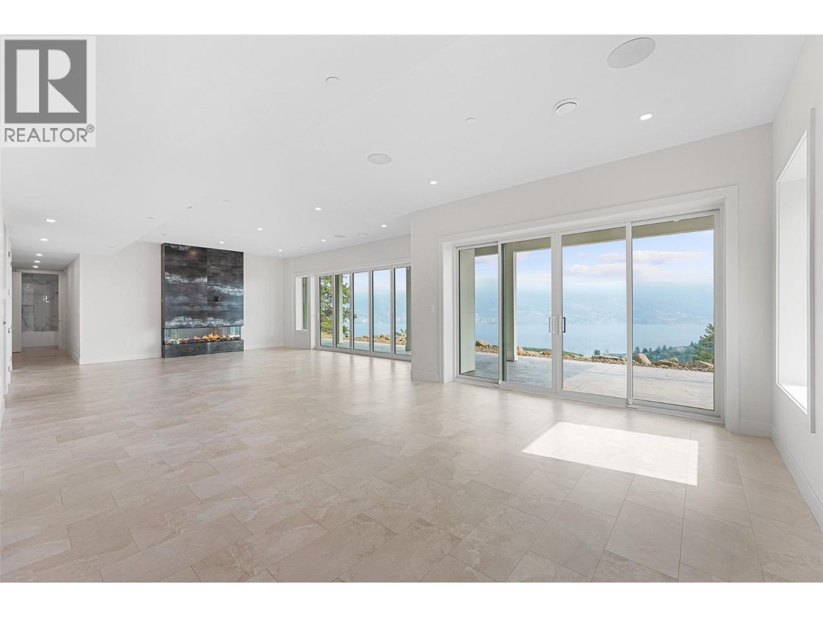 18697 Mckenzie Court, Summerland