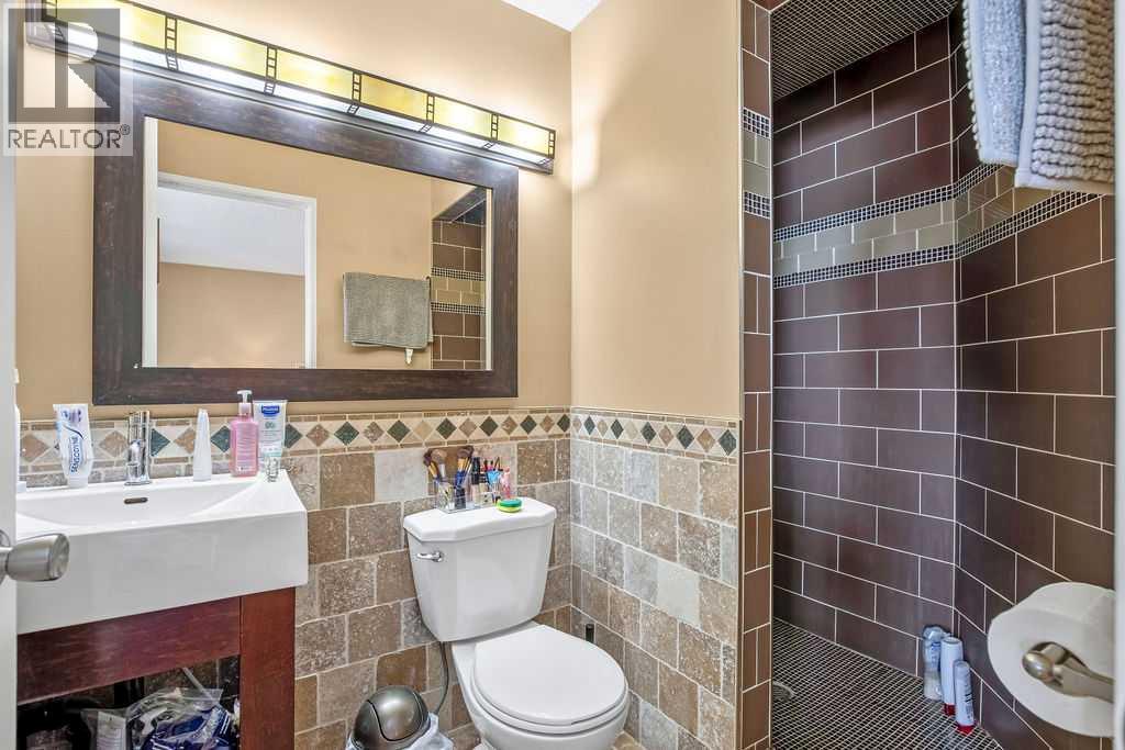 Single Family House for Sale in  Woodglen Grove SW Woodbine Calgary 