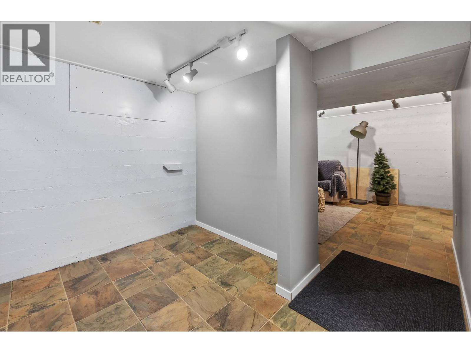 690 HOLT Street, Kamloops