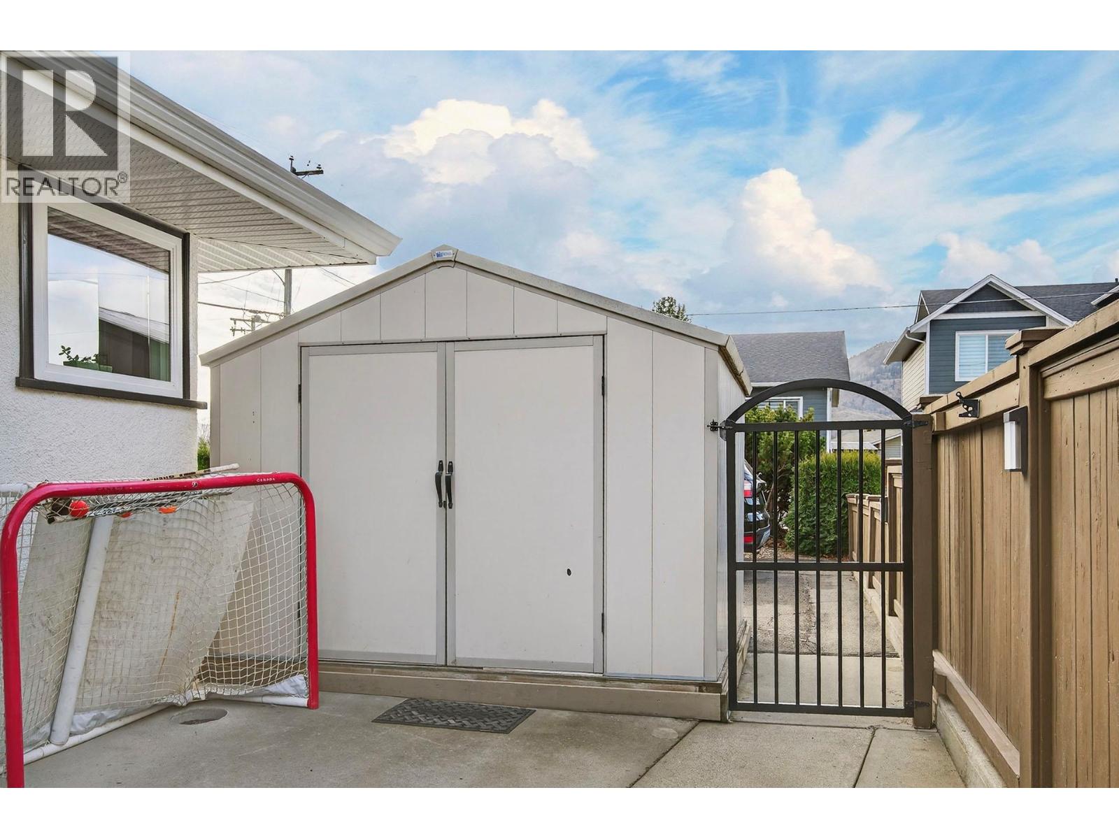 690 HOLT Street, Kamloops