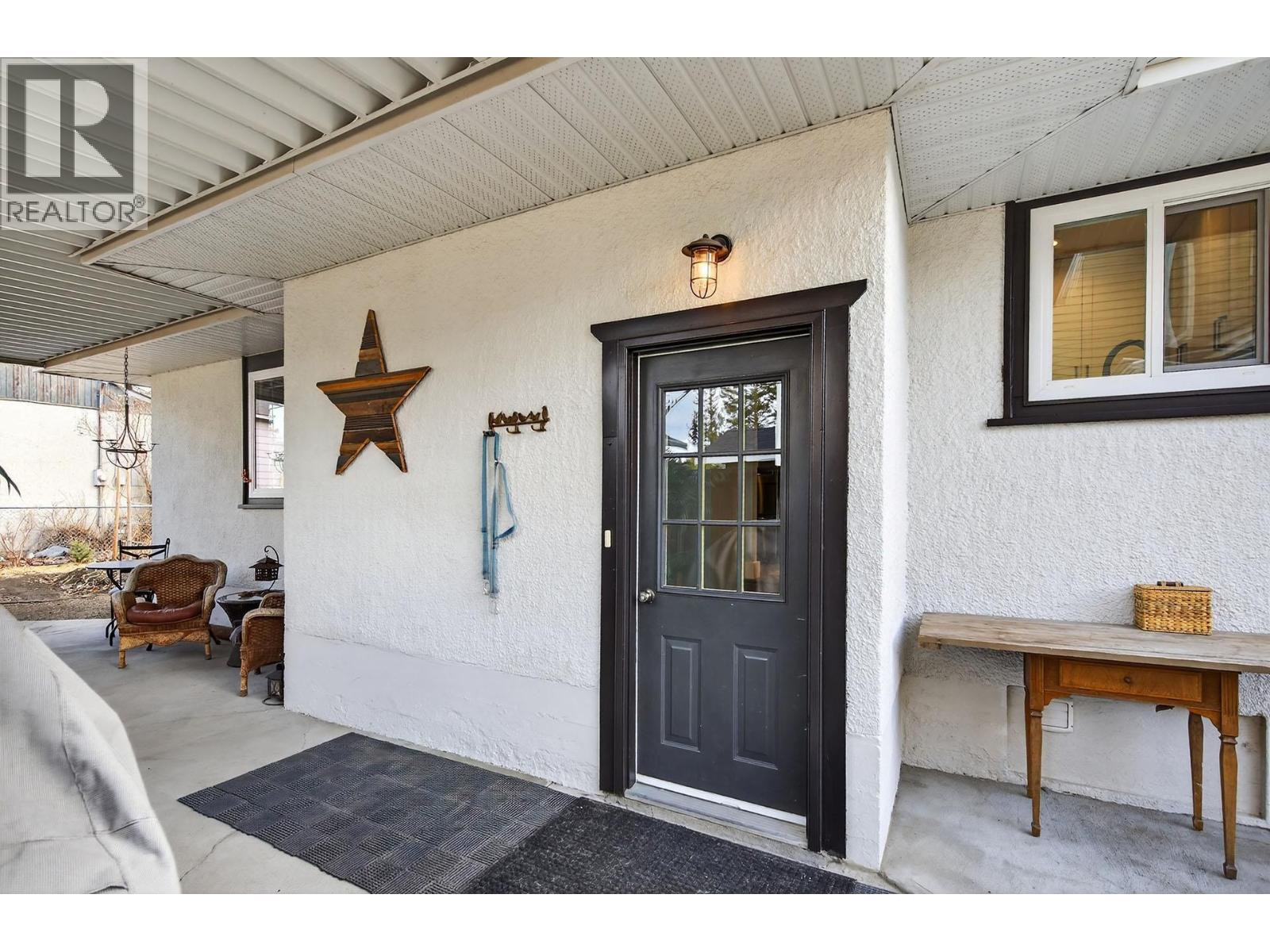 690 HOLT Street, Kamloops