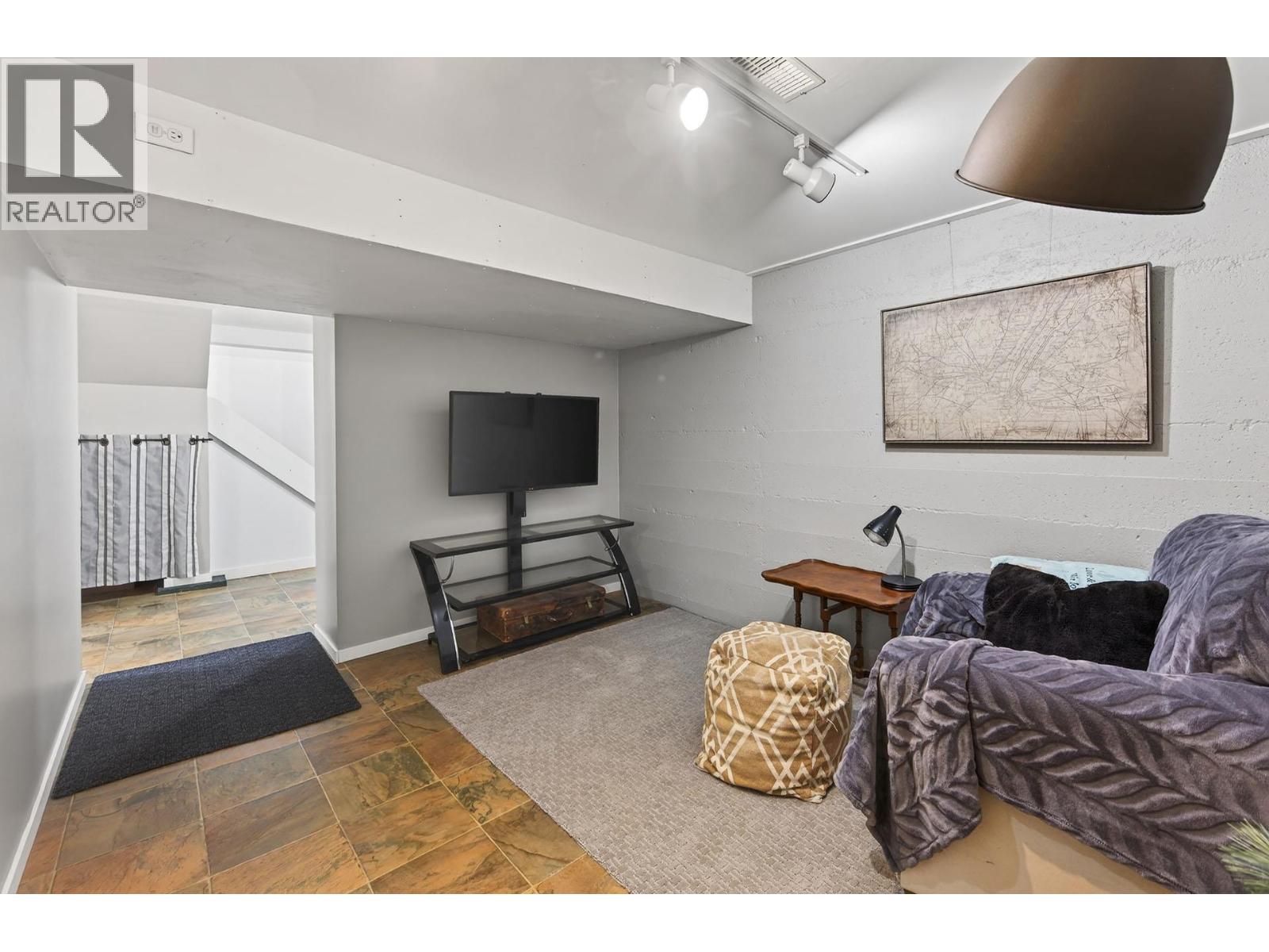 690 HOLT Street, Kamloops