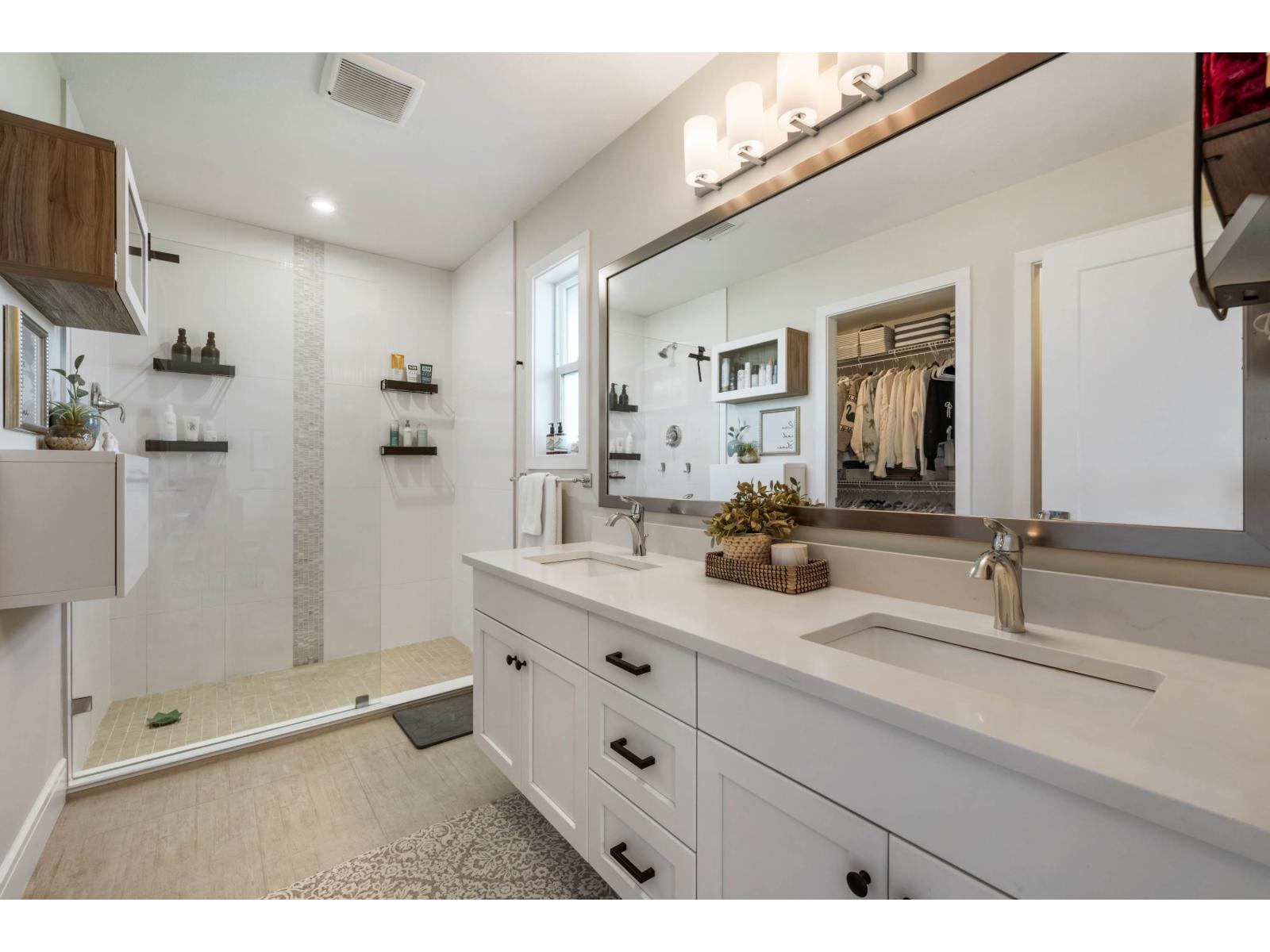 10 50634 LEDGESTONE PLACE, Eastern Hillsides, Chilliwack