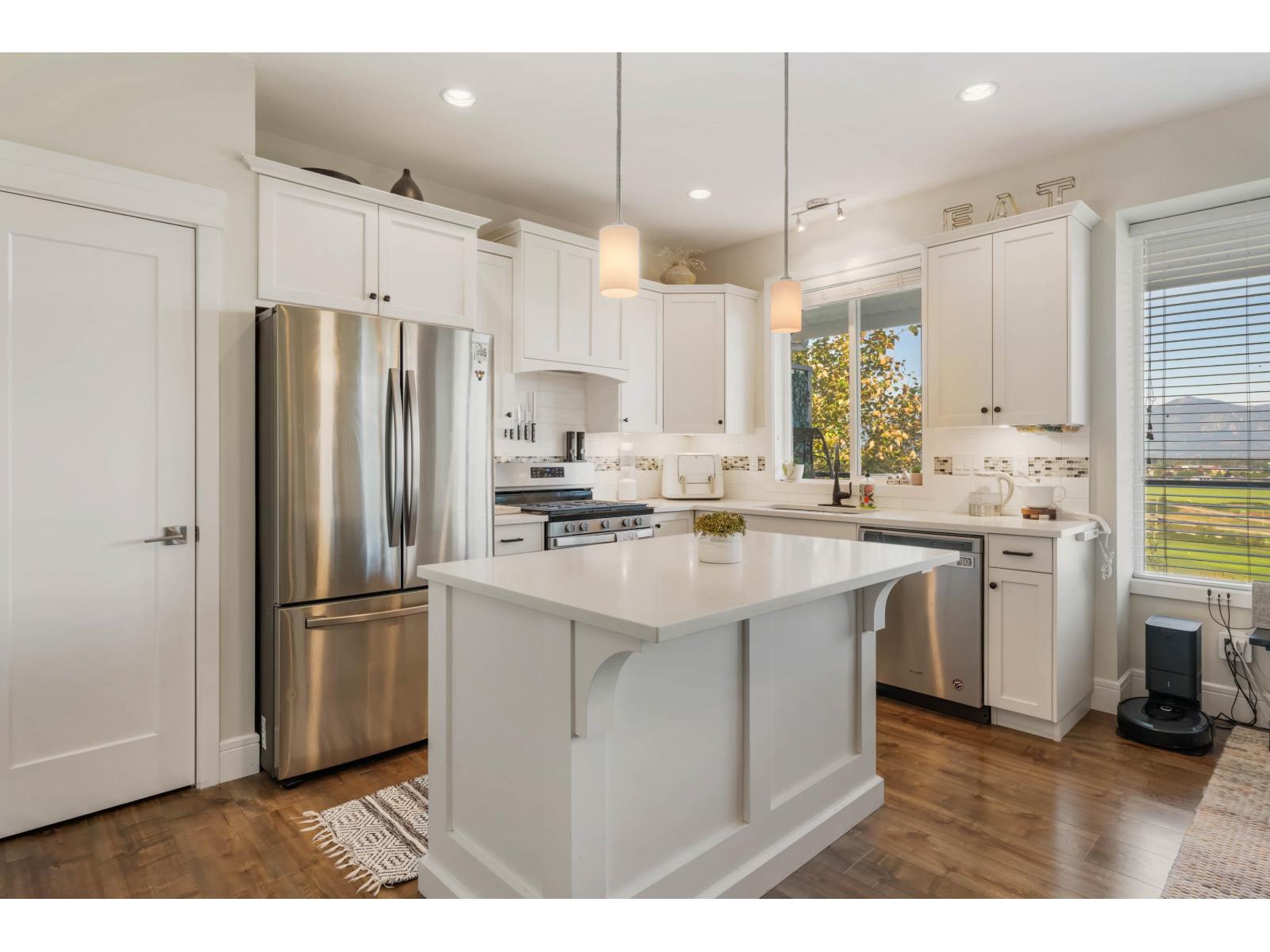 10 50634 LEDGESTONE PLACE, Eastern Hillsides, Chilliwack