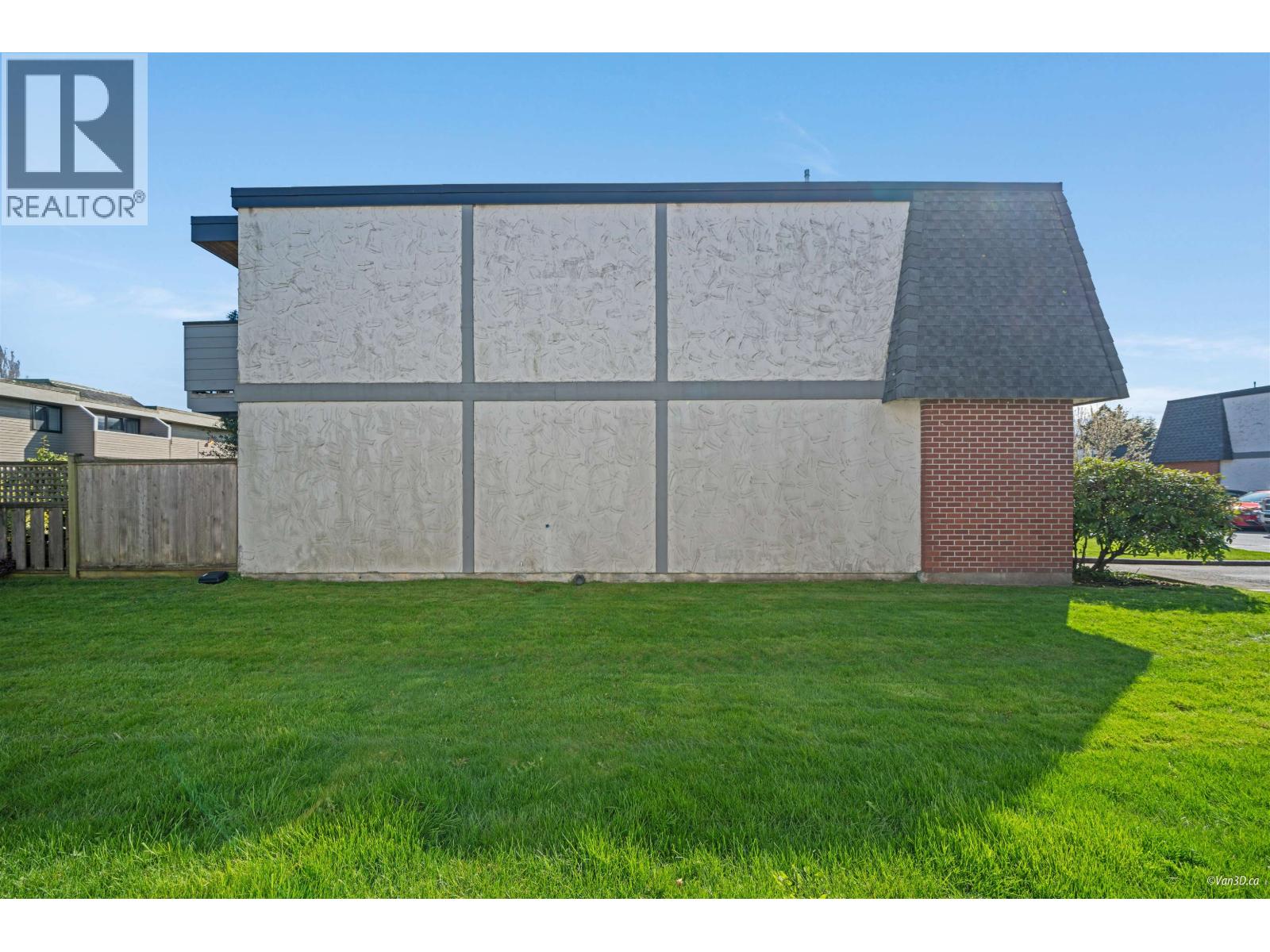 #23-10840 SPRINGMONT Drive, Richmond