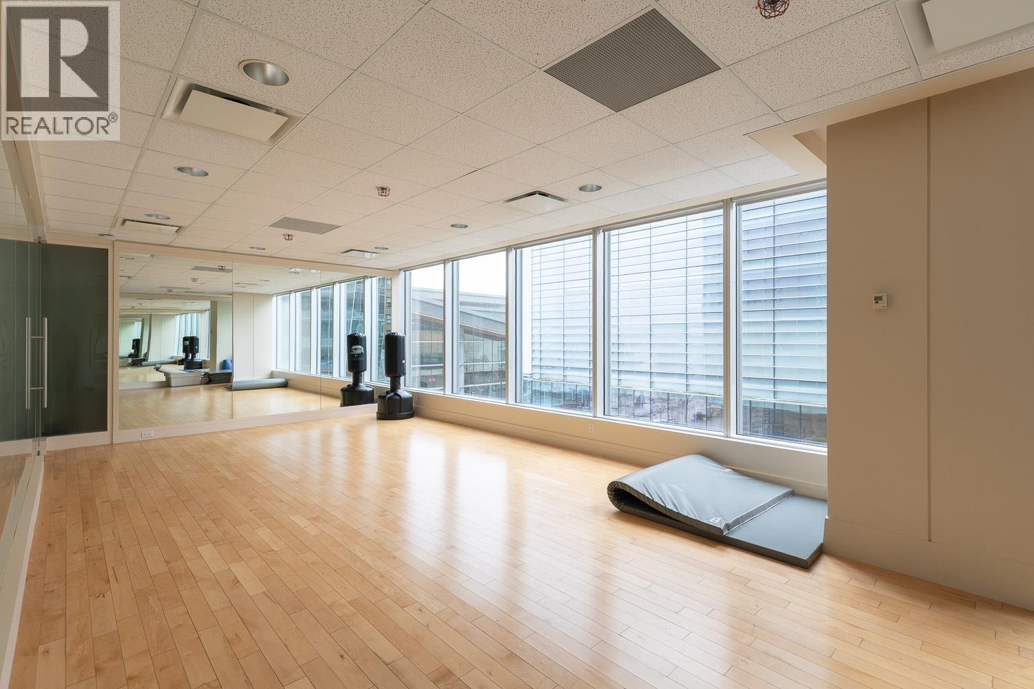 2001 1077 W CORDOVA STREET, Vancouver