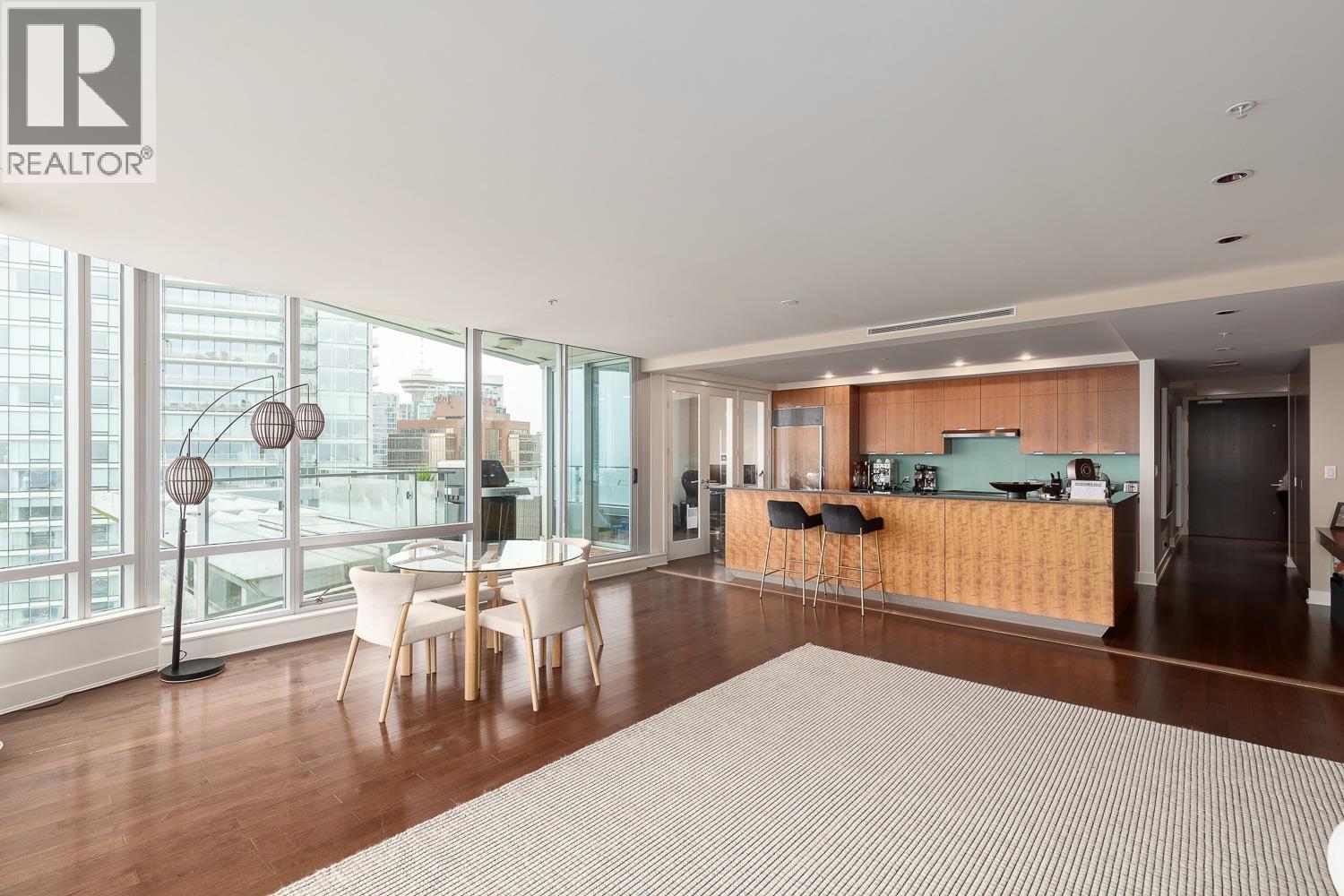 2001 1077 W CORDOVA STREET, Vancouver