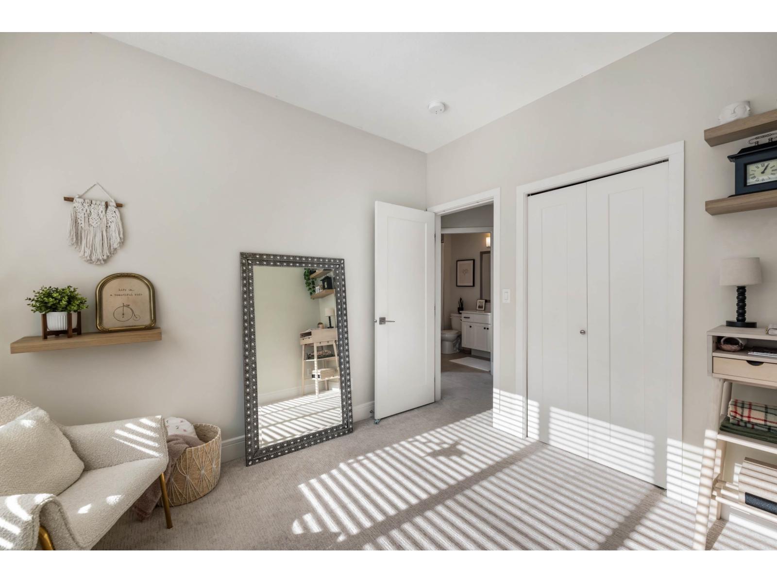 10 50634 LEDGESTONE PLACE, Eastern Hillsides, Chilliwack