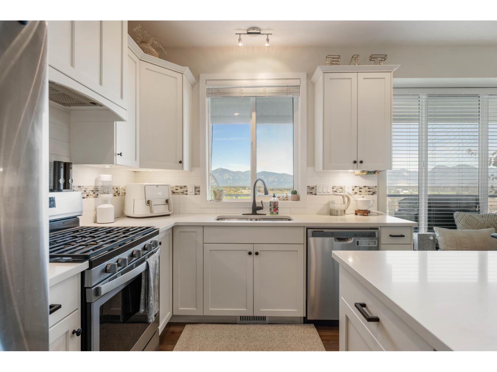 10 50634 LEDGESTONE PLACE, Eastern Hillsides, Chilliwack