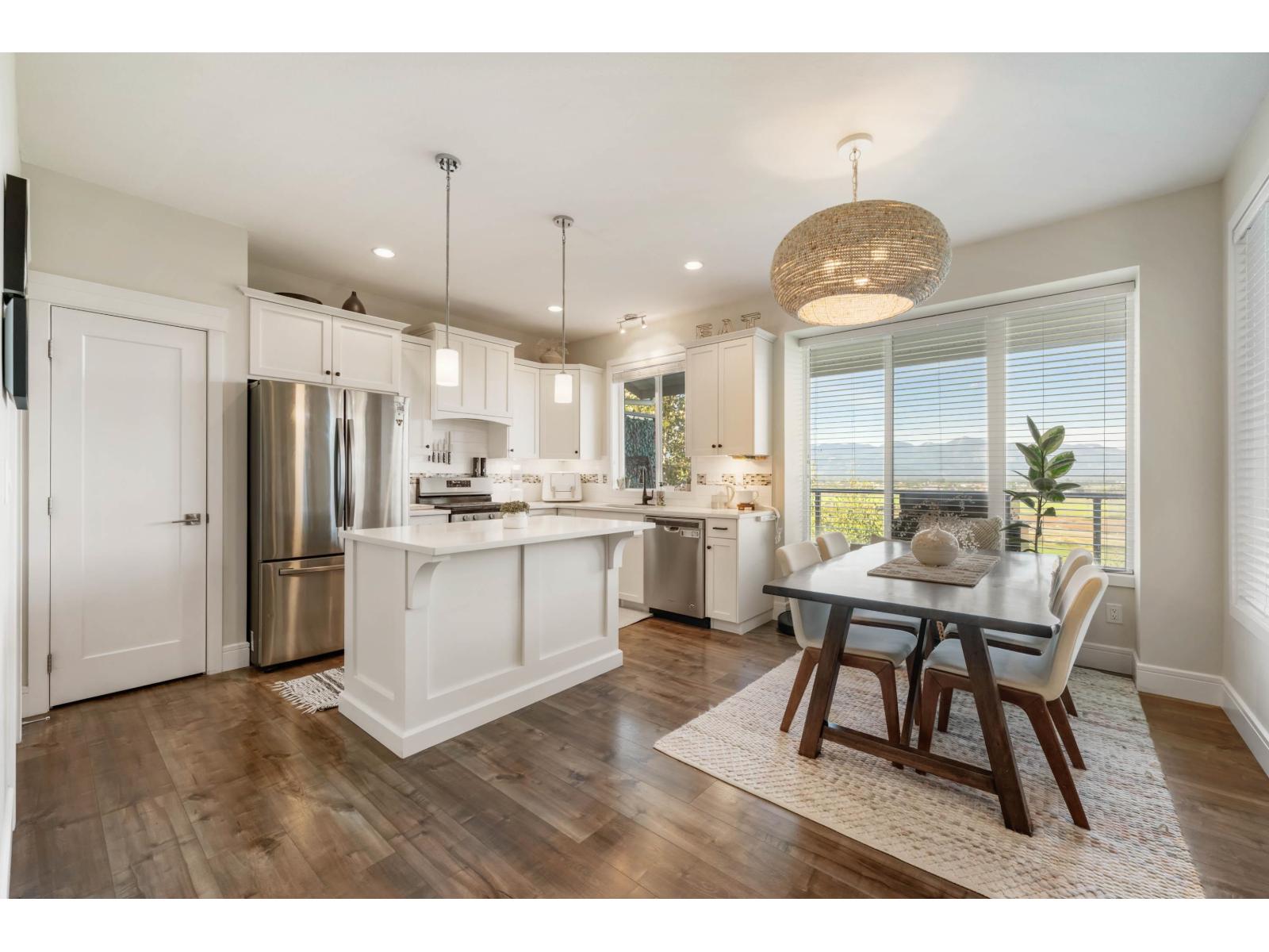 10 50634 LEDGESTONE PLACE, Eastern Hillsides, Chilliwack