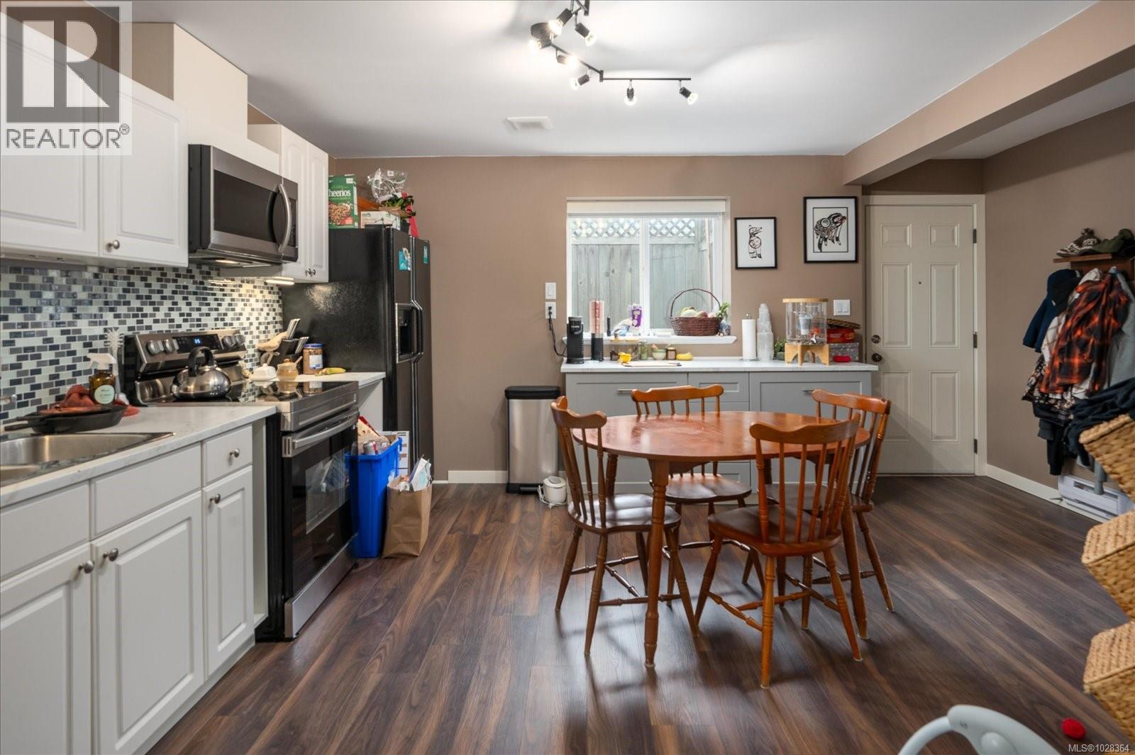 74 RANCHVIEW DR - 33