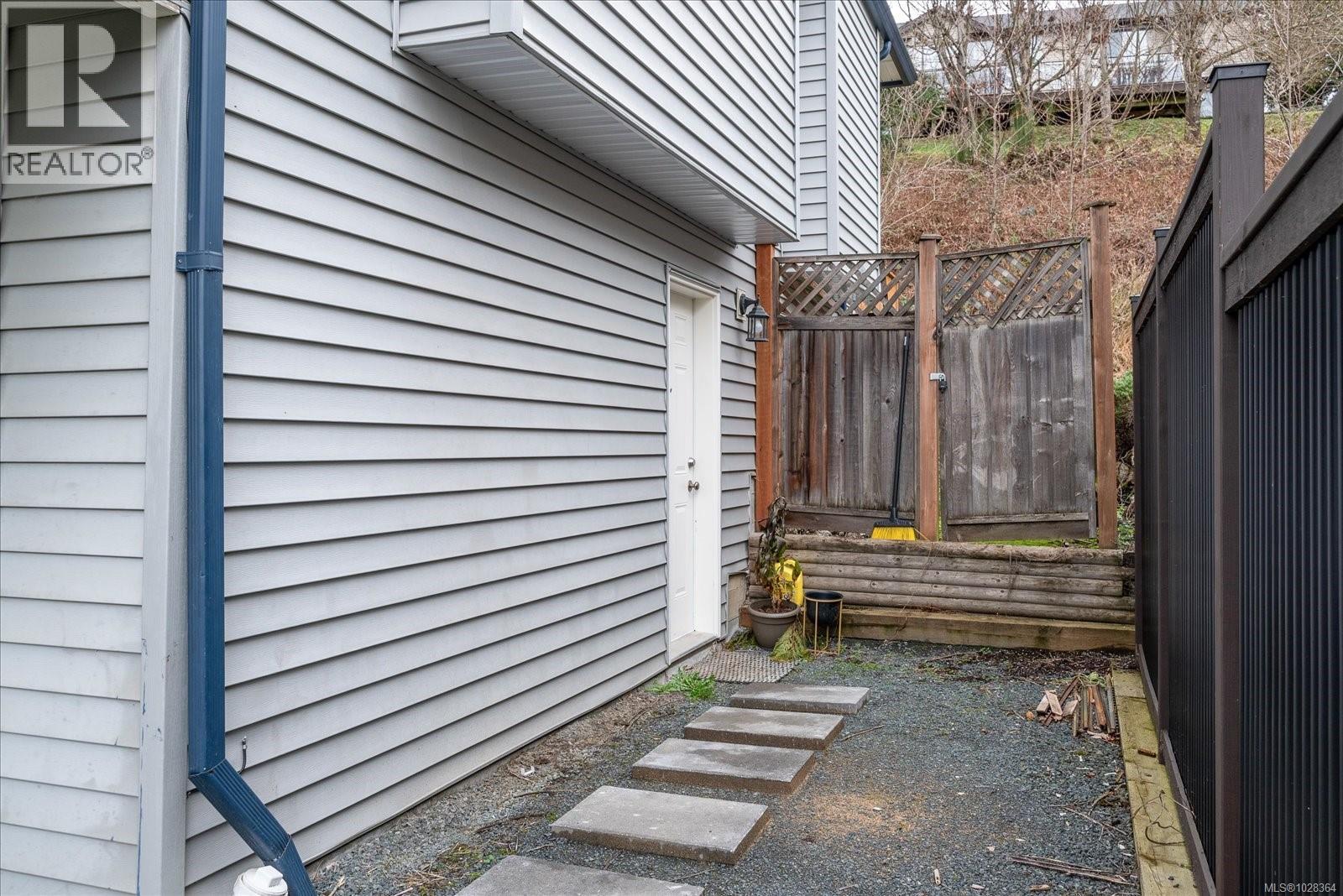 74 RANCHVIEW DR - 30