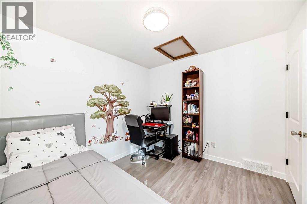 Single Family House Bi-level for Sale in  Coventry Road NE Coventry Hills Calgary 