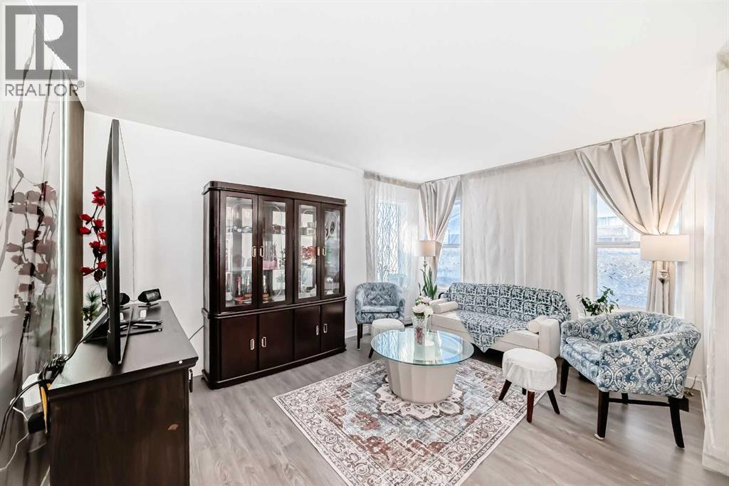 Single Family House Bi-level for Sale in  Coventry Road NE Coventry Hills Calgary 